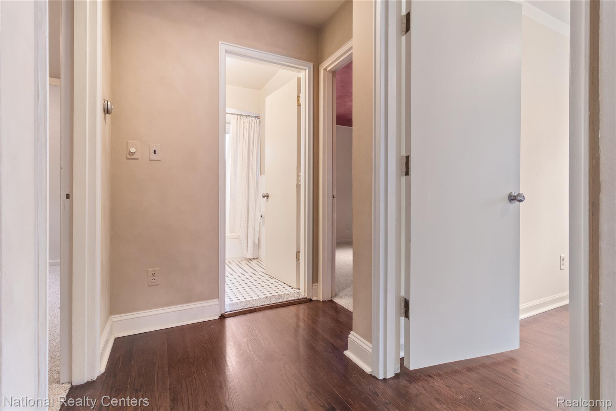 9051 Nathaline Property Photo 22