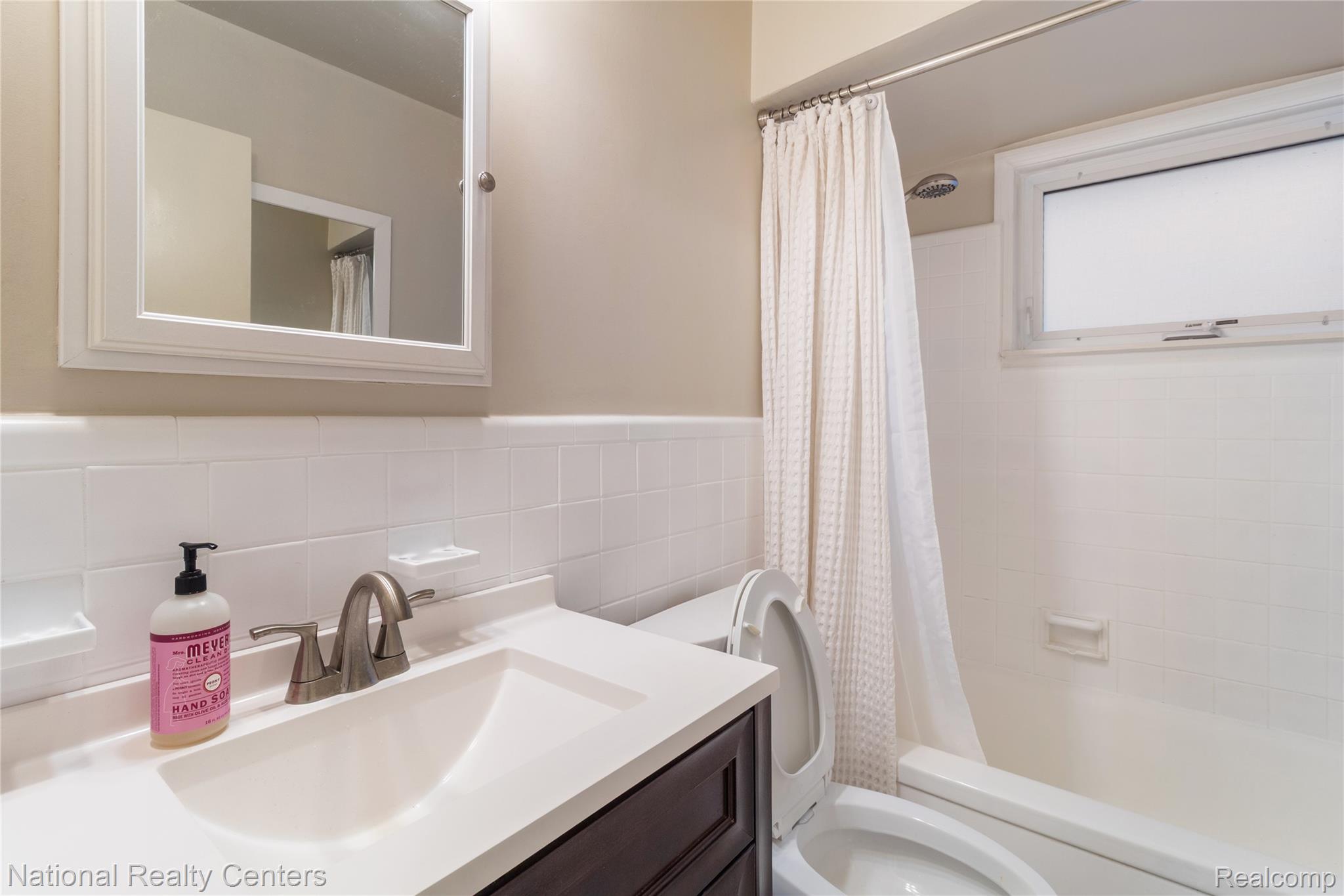 9051 Nathaline Property Photo 23