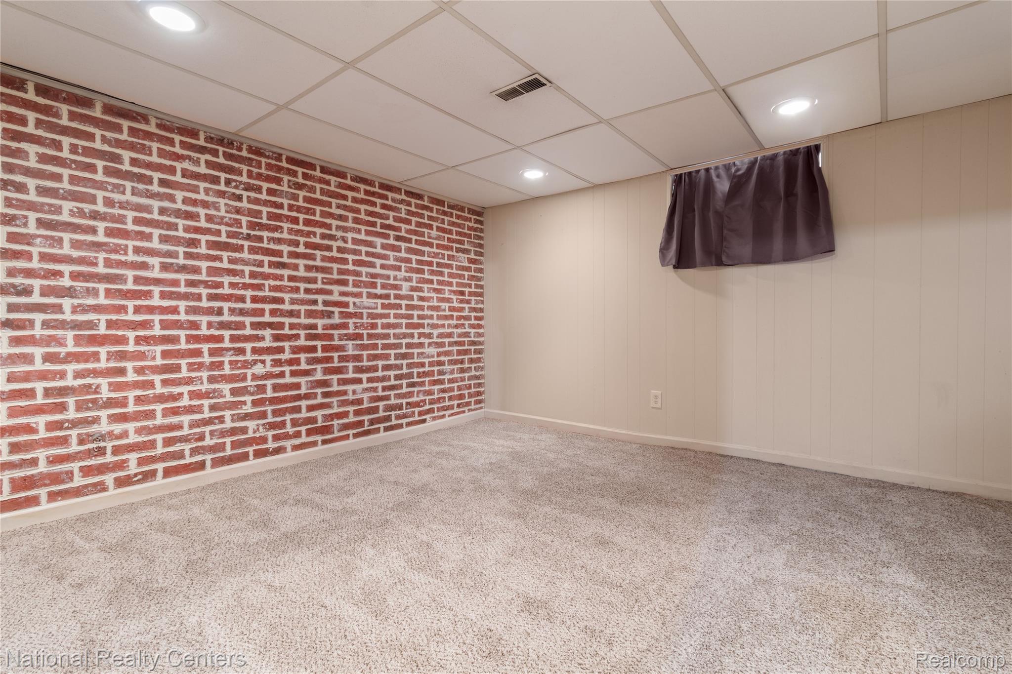 9051 Nathaline Property Photo 28