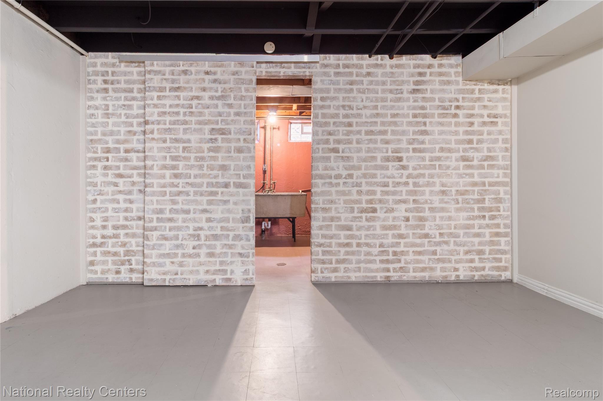 9051 Nathaline Property Photo 31