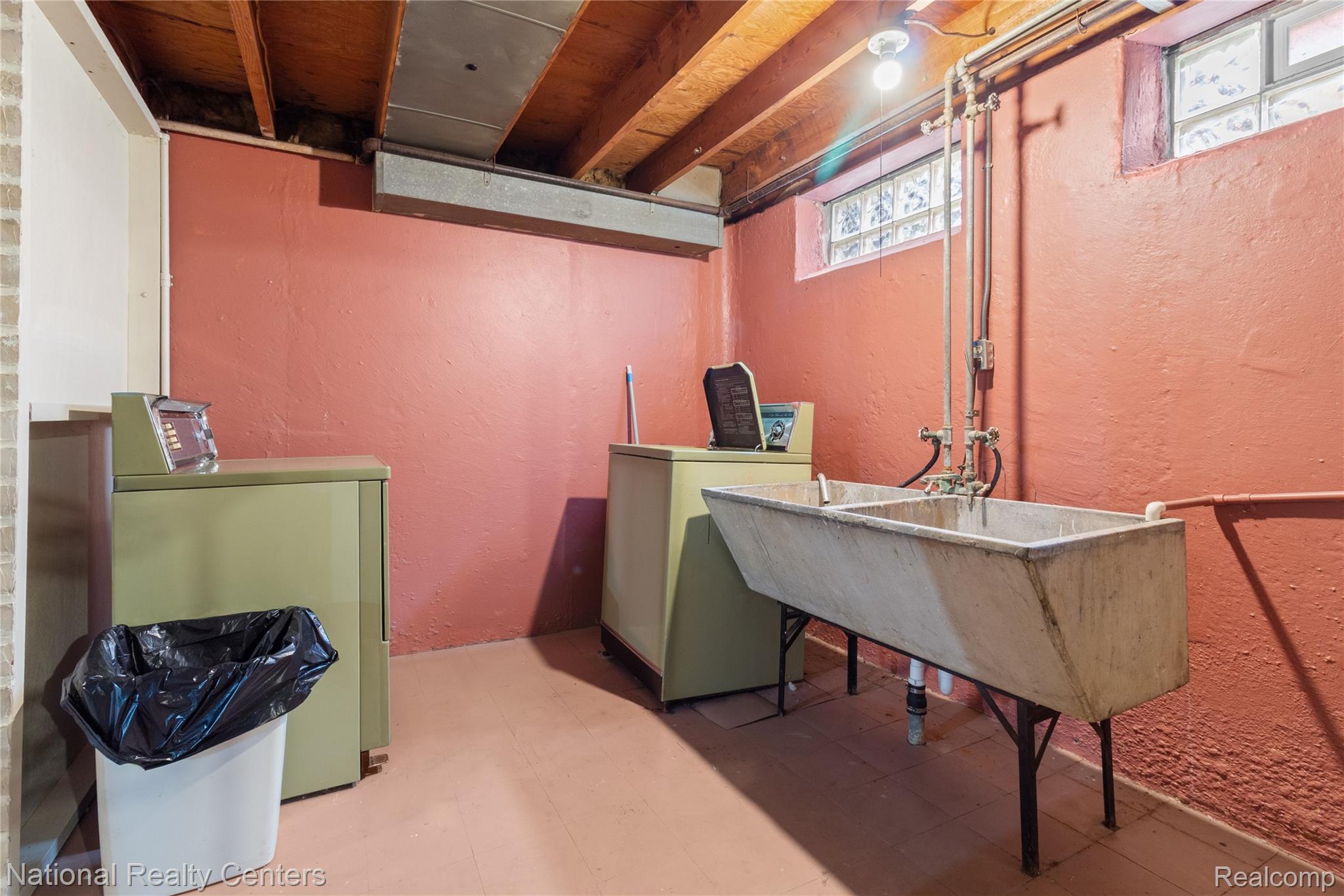 9051 Nathaline Property Photo 34
