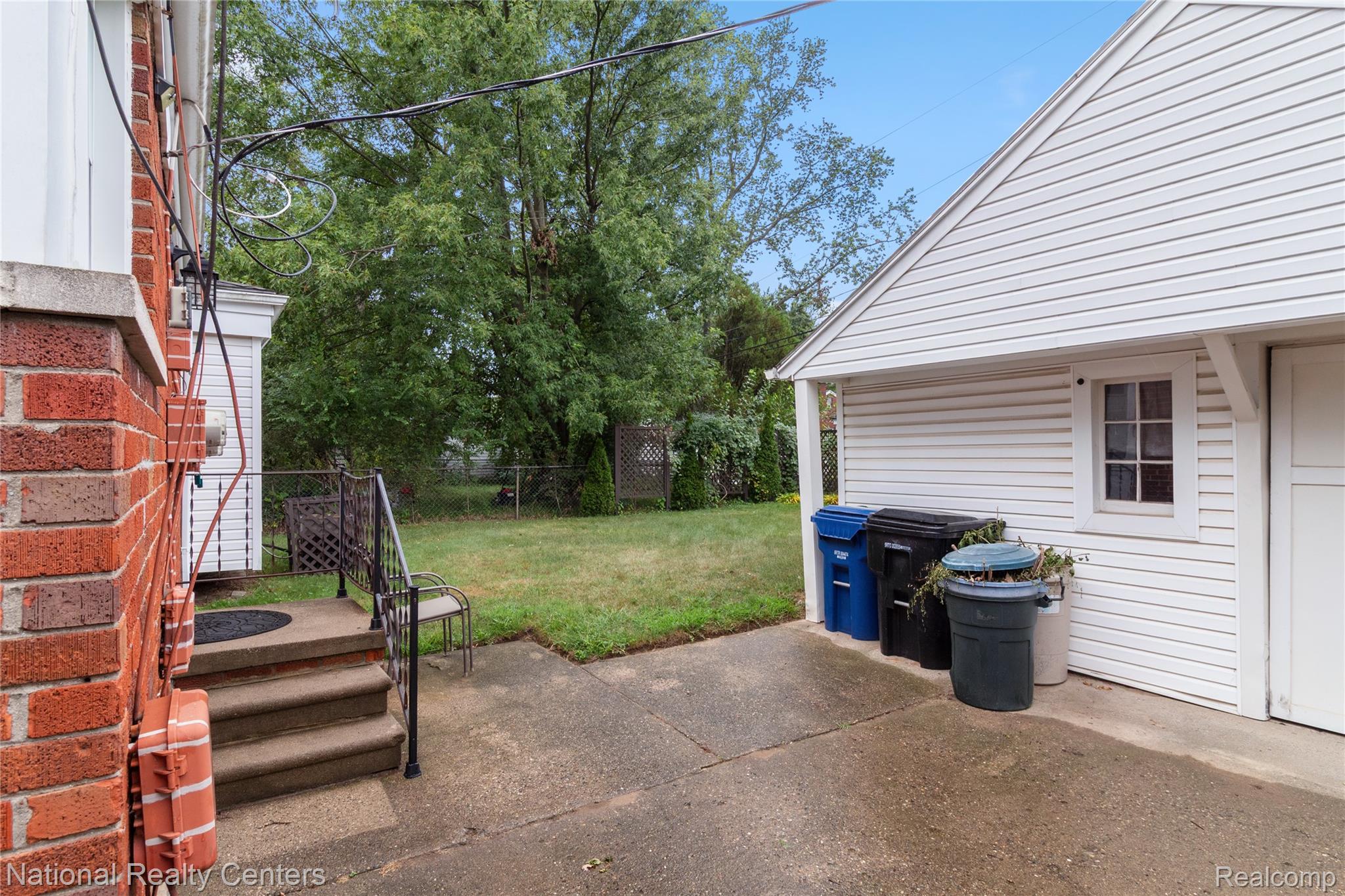 9051 Nathaline Property Photo 35