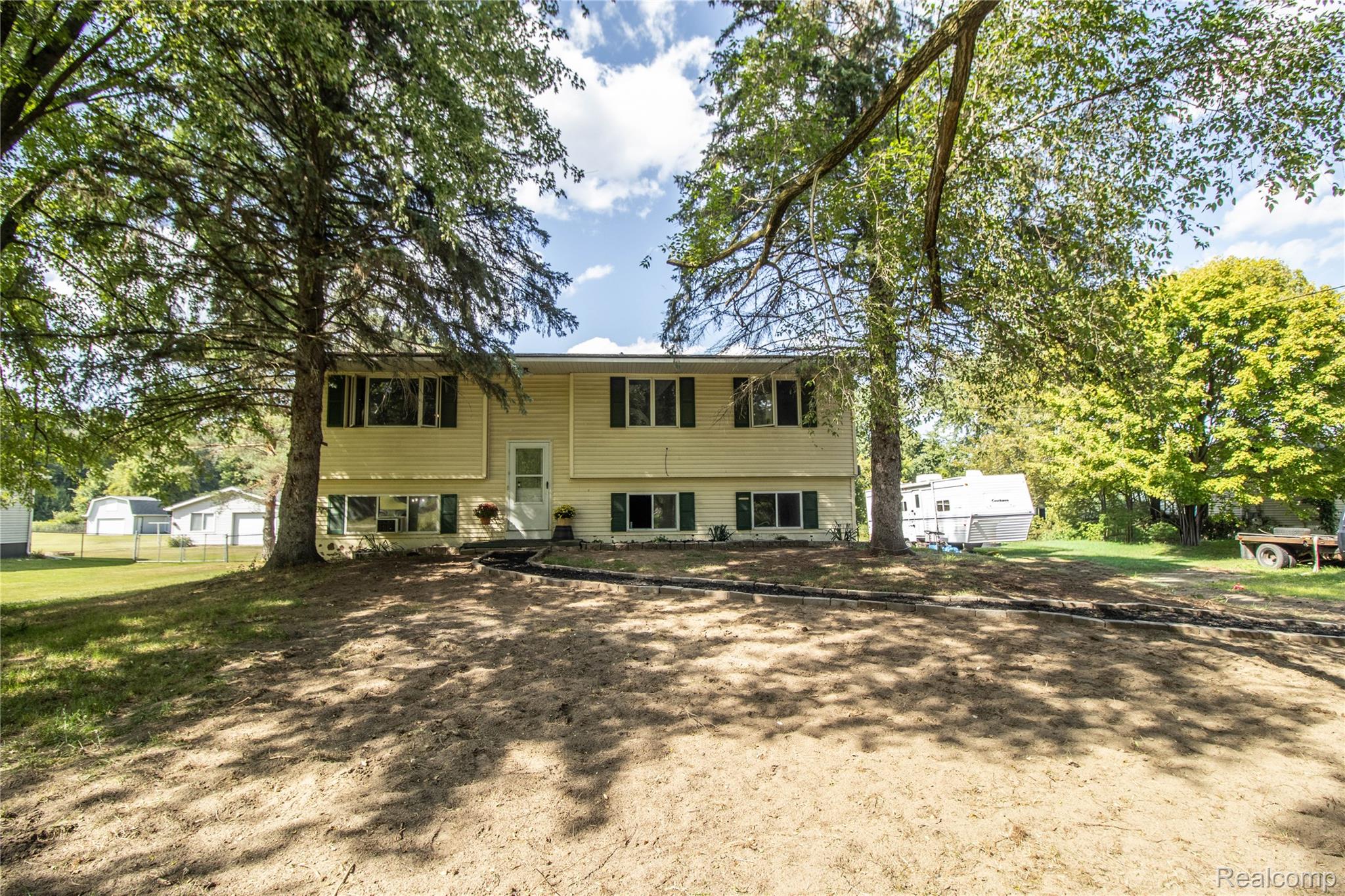 10340 Farrand Road Property Photo 1