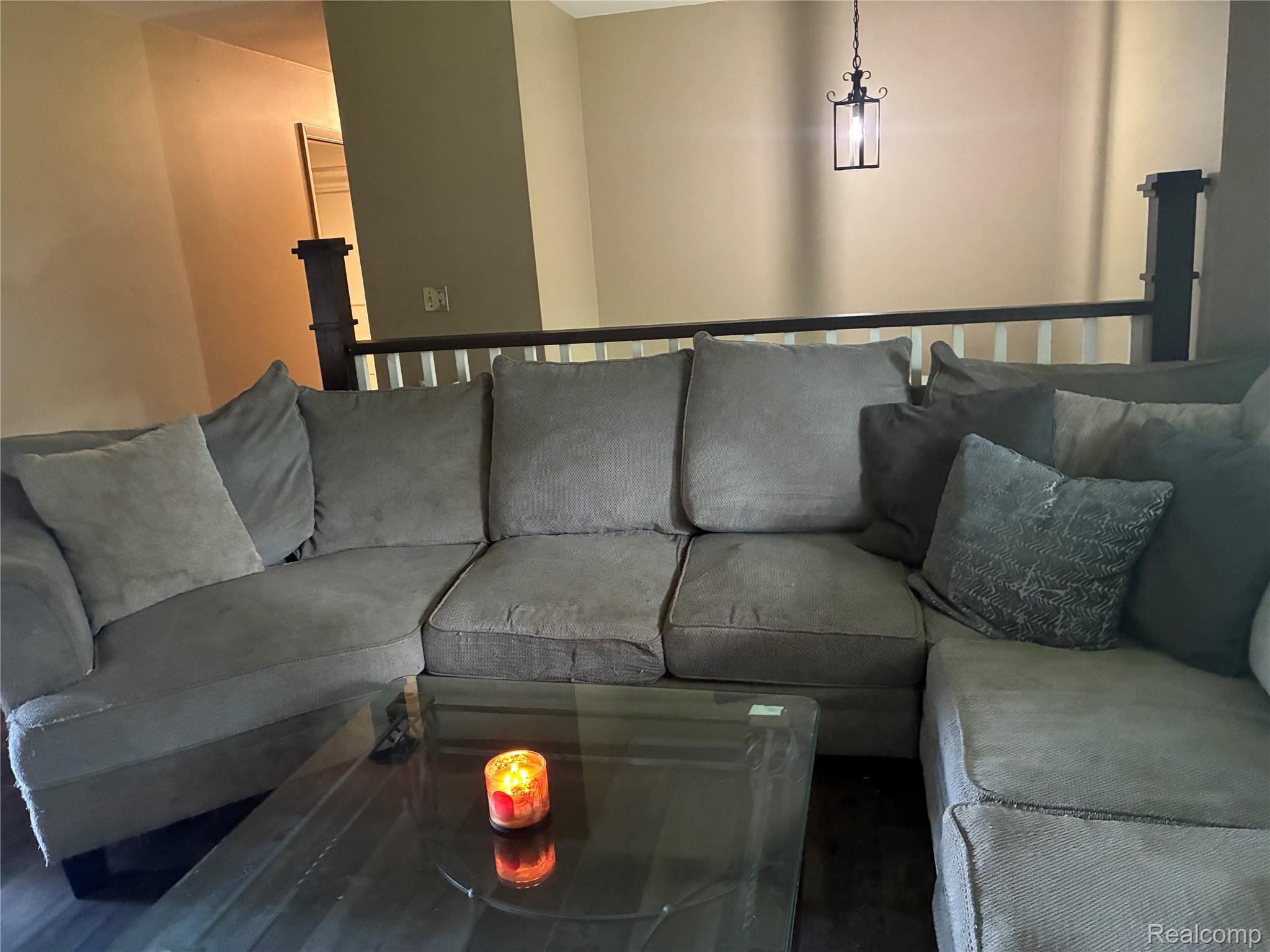 10340 Farrand Road Property Photo 11