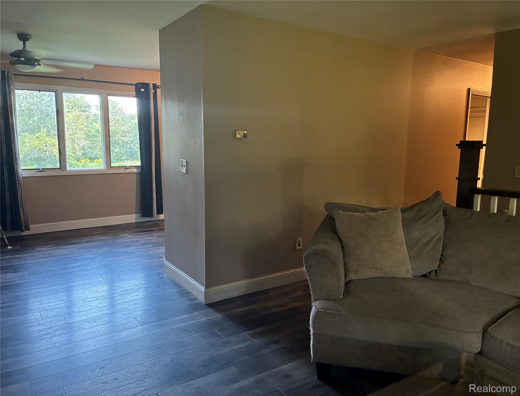 10340 Farrand Road Property Photo 12
