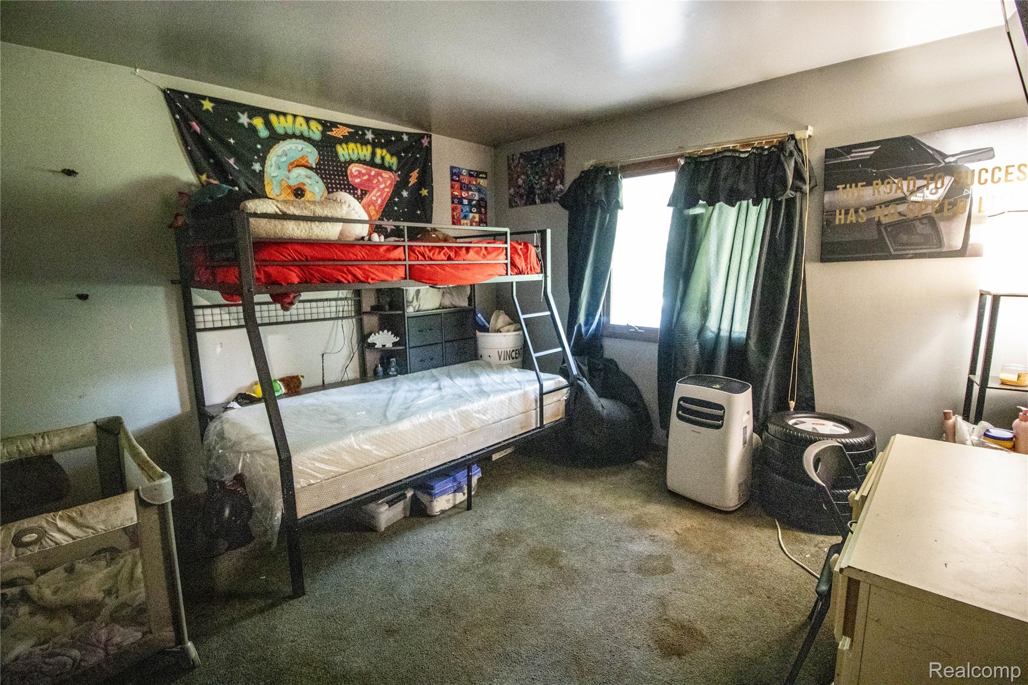 10340 Farrand Road Property Photo 20