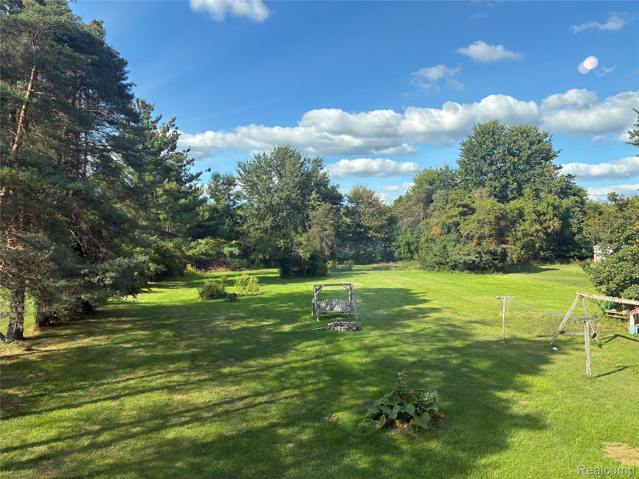 10340 Farrand Road Property Photo 31