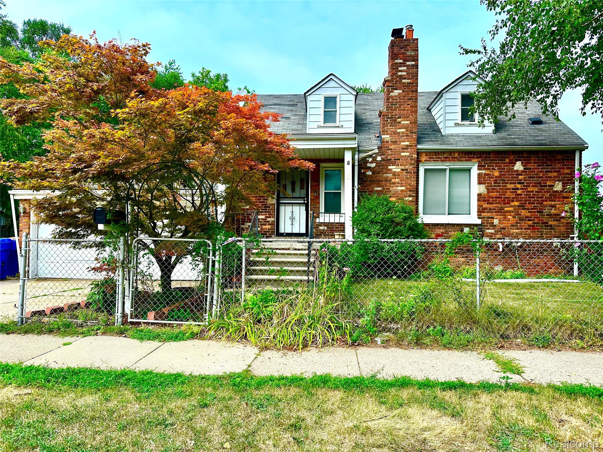 2135 Rome Avenue Property Photo 2