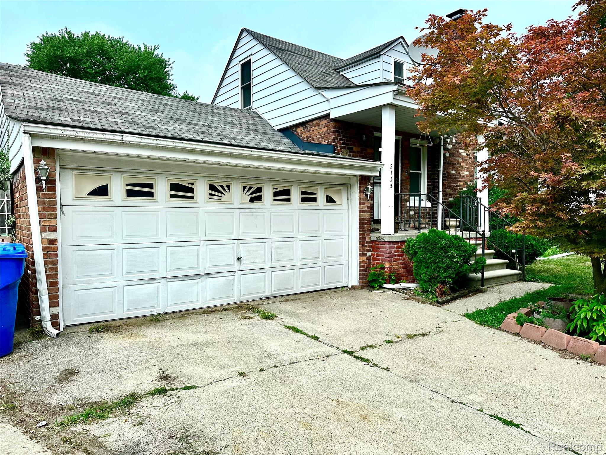 2135 Rome Avenue Property Photo 4