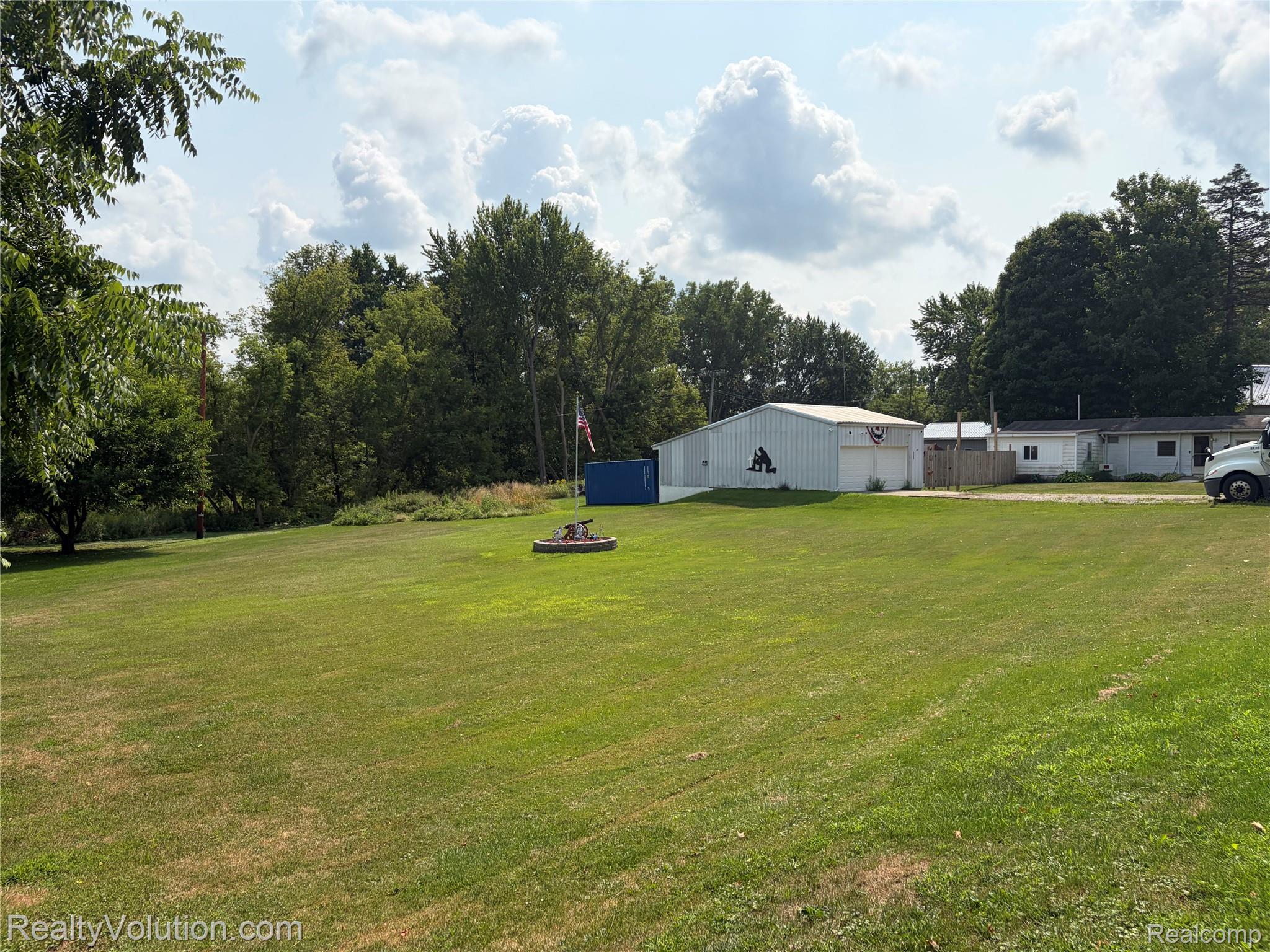 2180 Mitchell Lake Road Property Photo 1