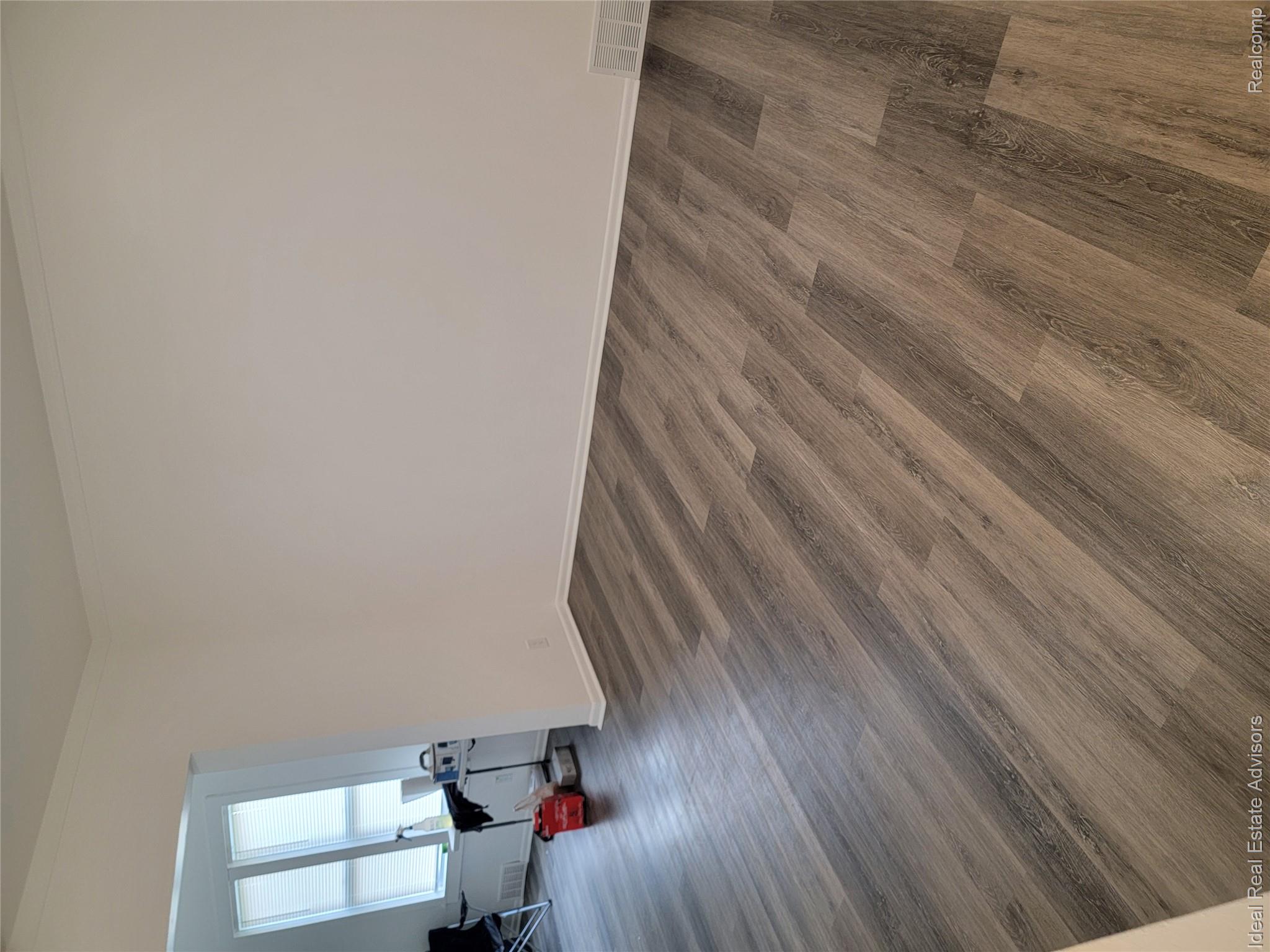 43 W Charlotte Street 1 Property Photo 2