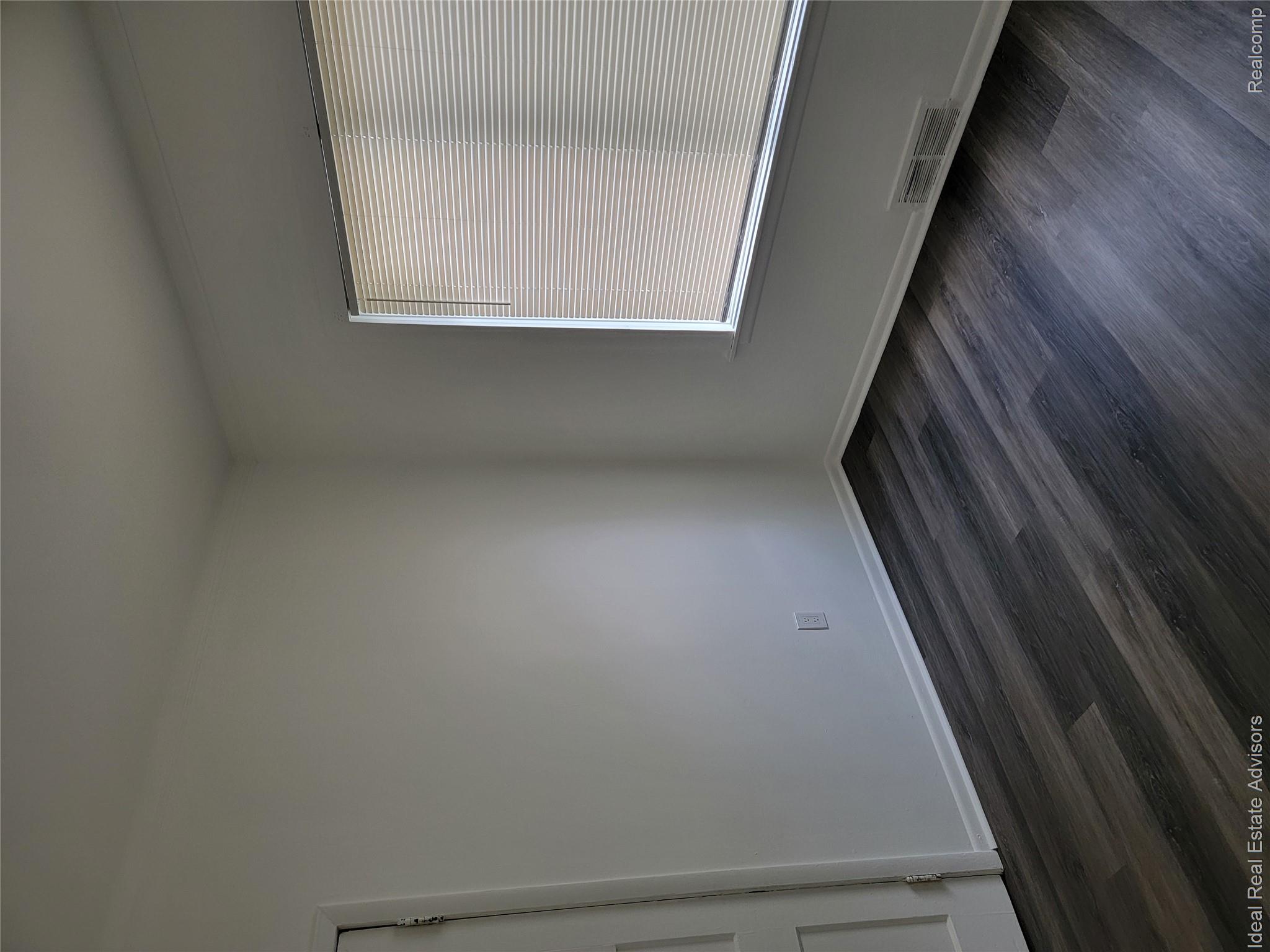 43 W Charlotte Street 1 Property Photo 6