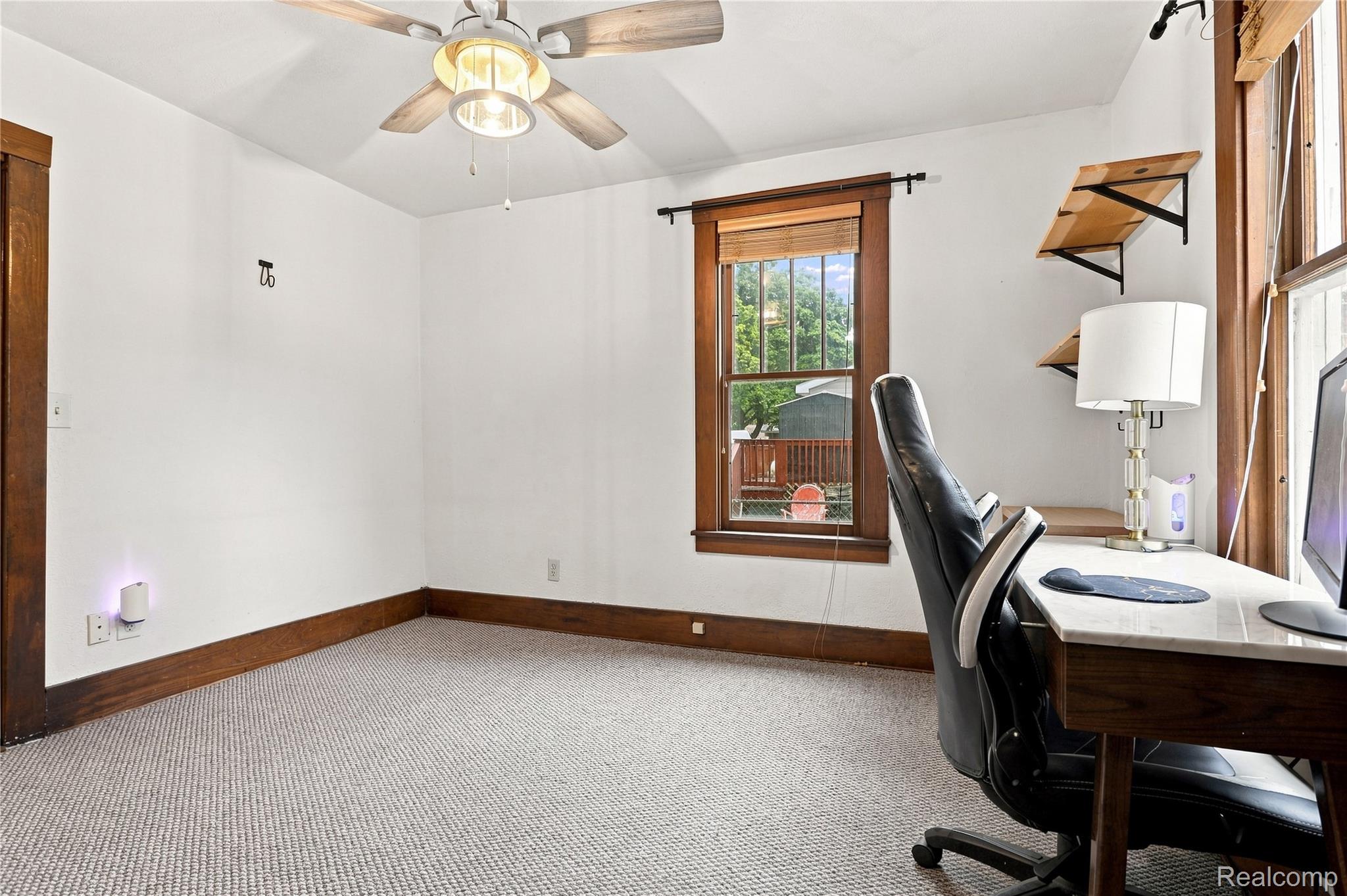 113 E State Street Property Photo 12