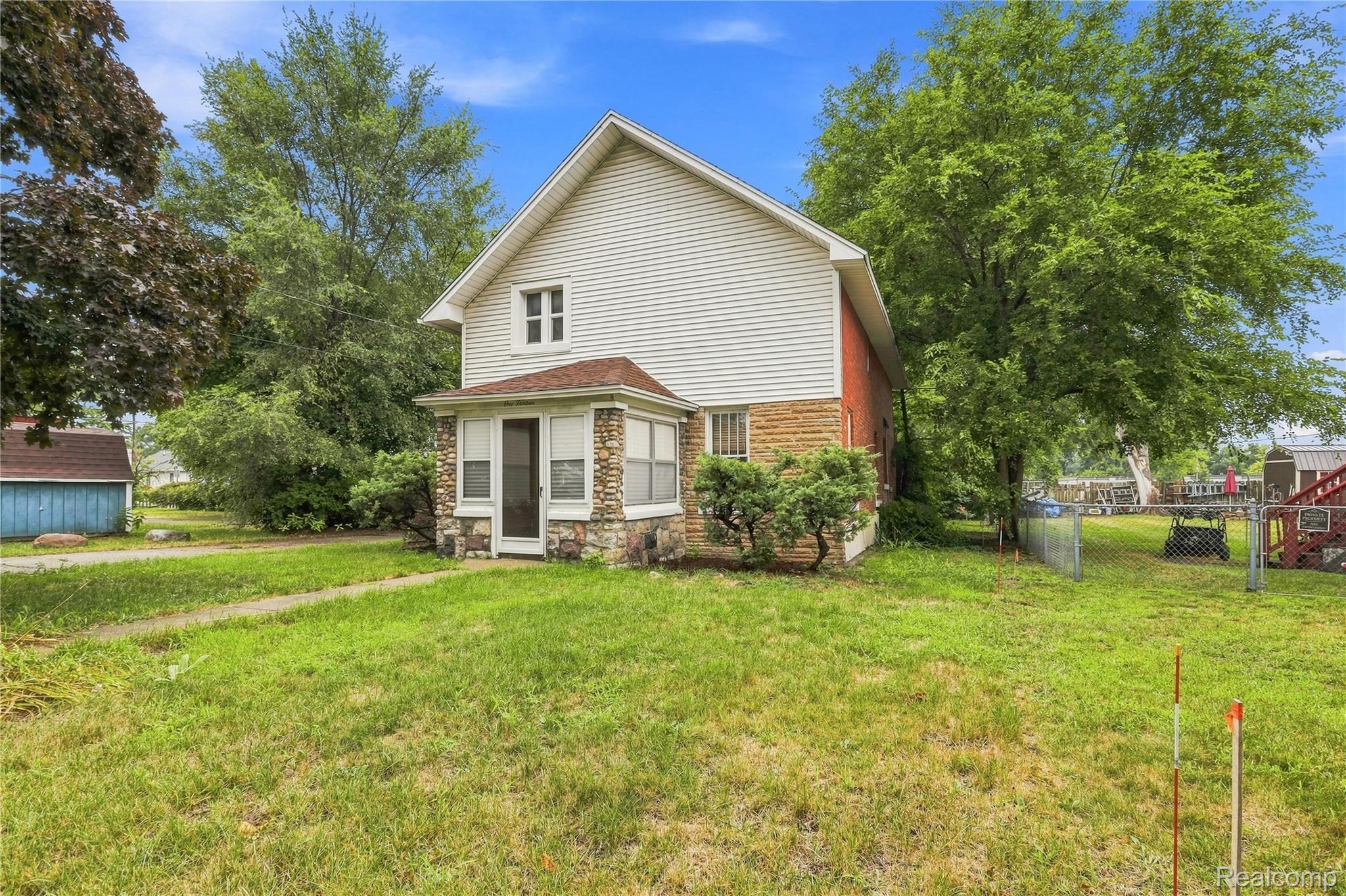 113 E State Street Property Photo 31