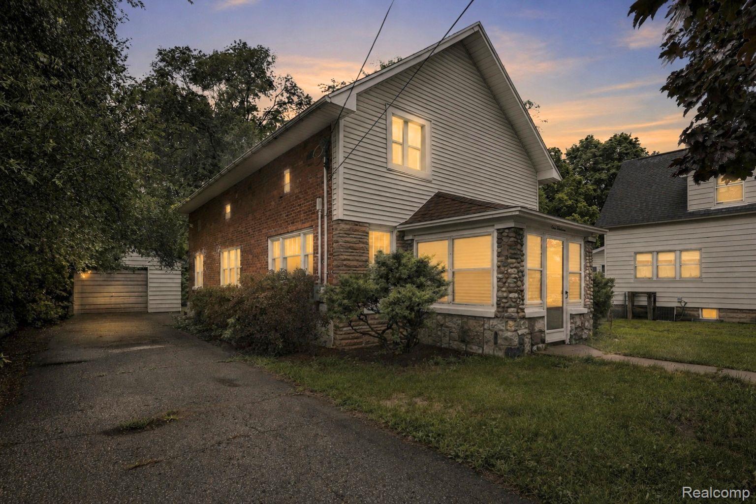 113 E State Street Property Photo 32