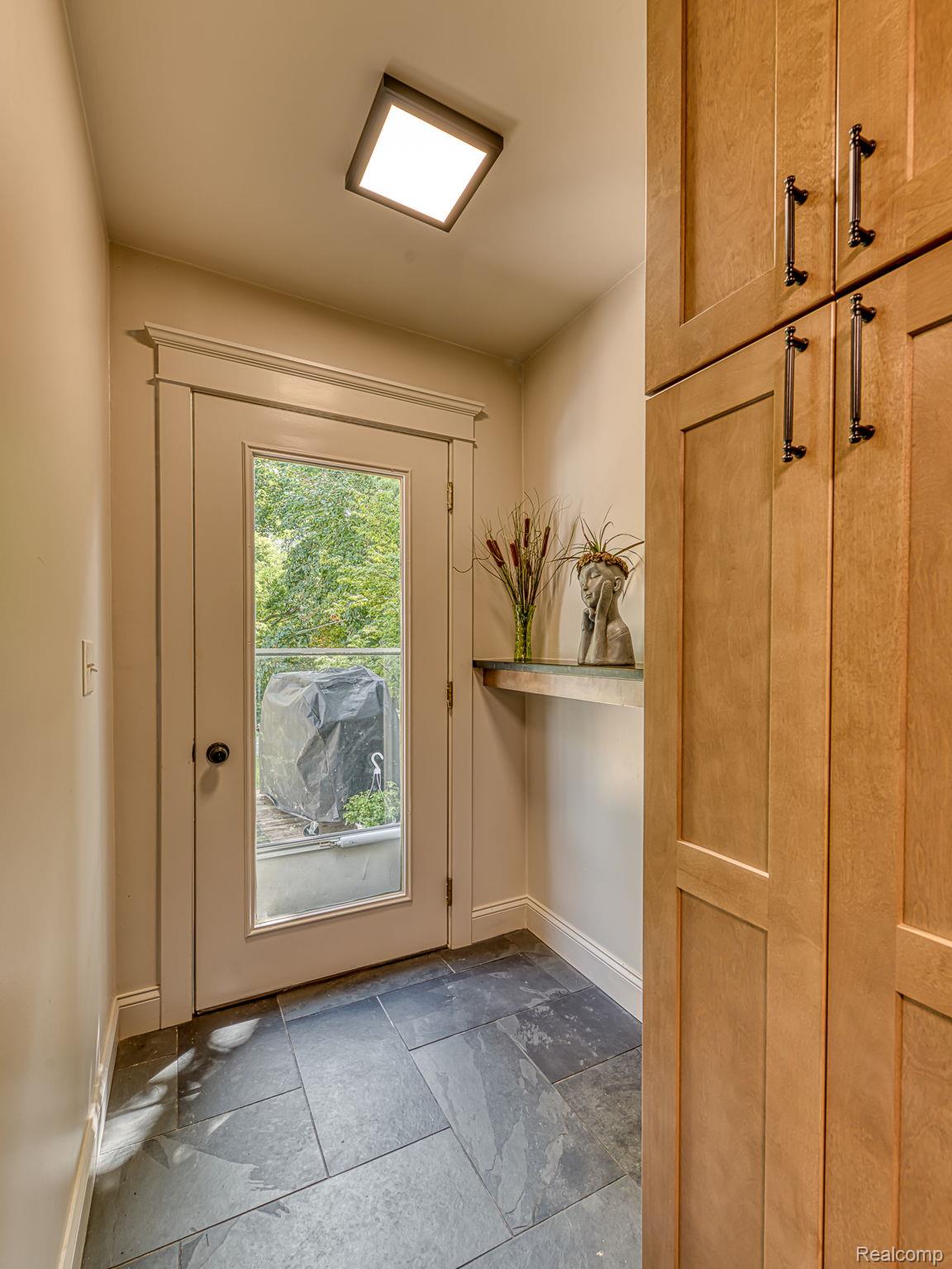 420 N Evans Street Property Photo 7