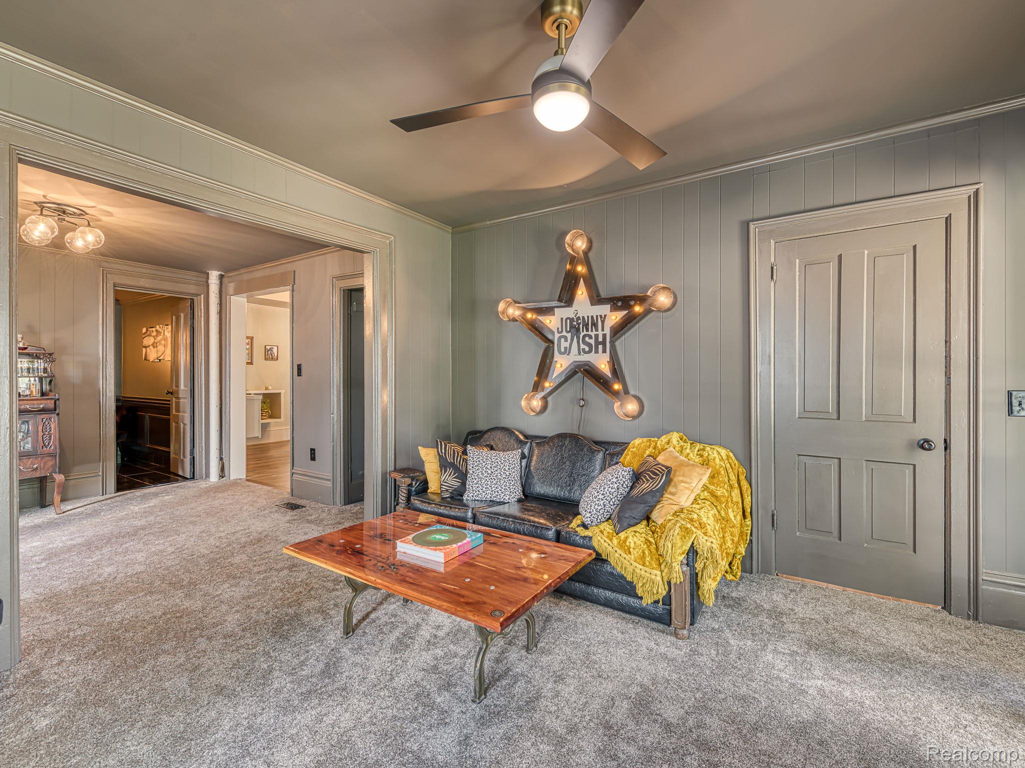 420 N Evans Street Property Photo 18