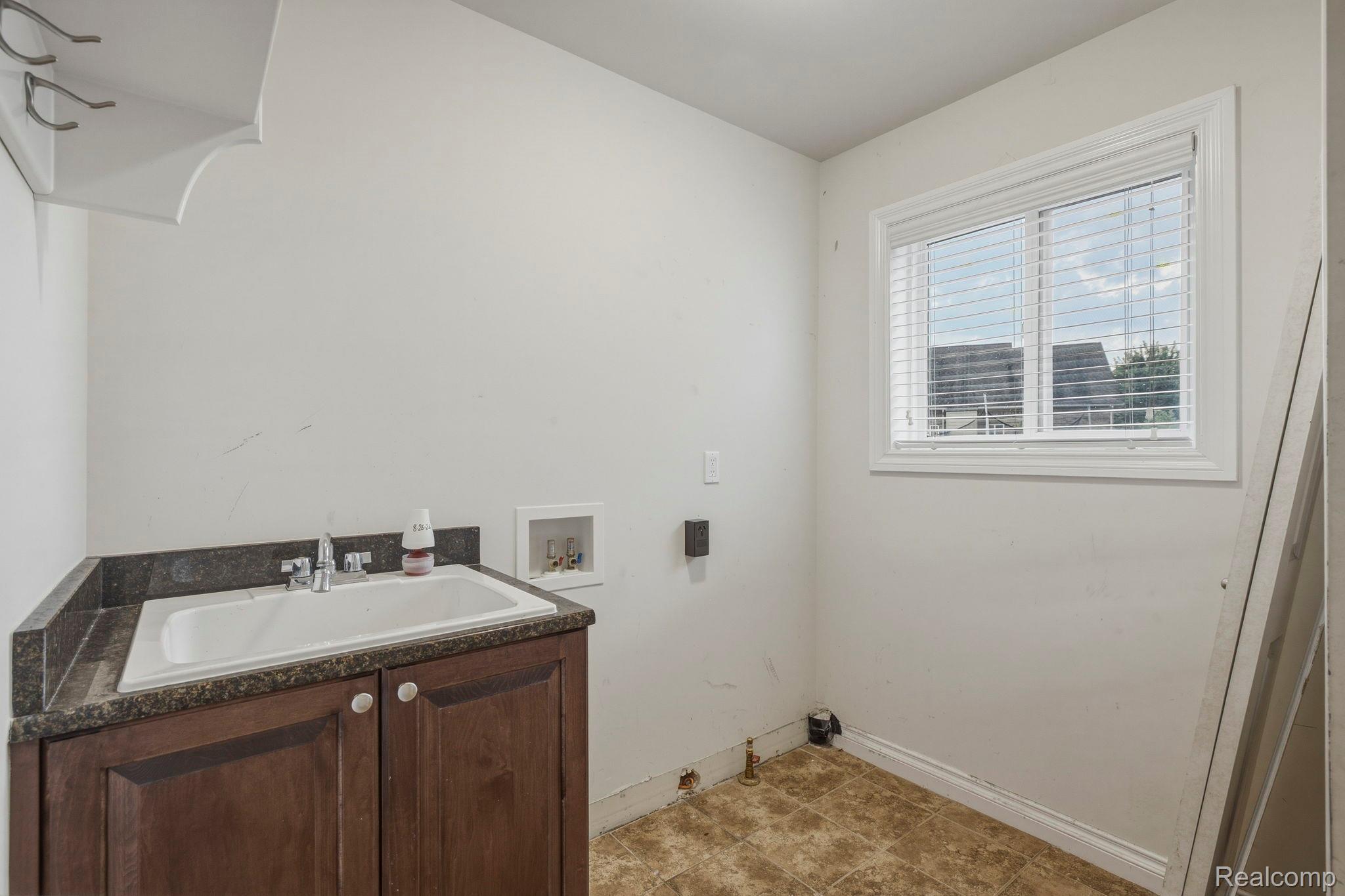 39710 W Offshore Drive Property Photo 27