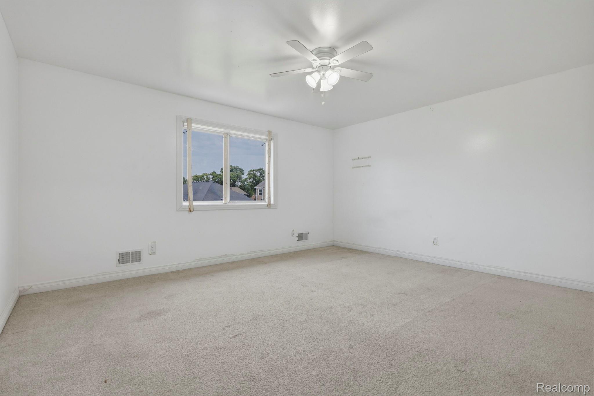 39710 W Offshore Drive Property Photo 34
