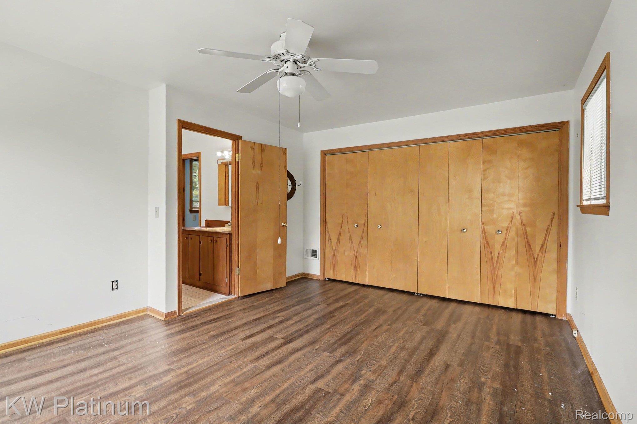 7455 N Woodland Road Property Photo 16