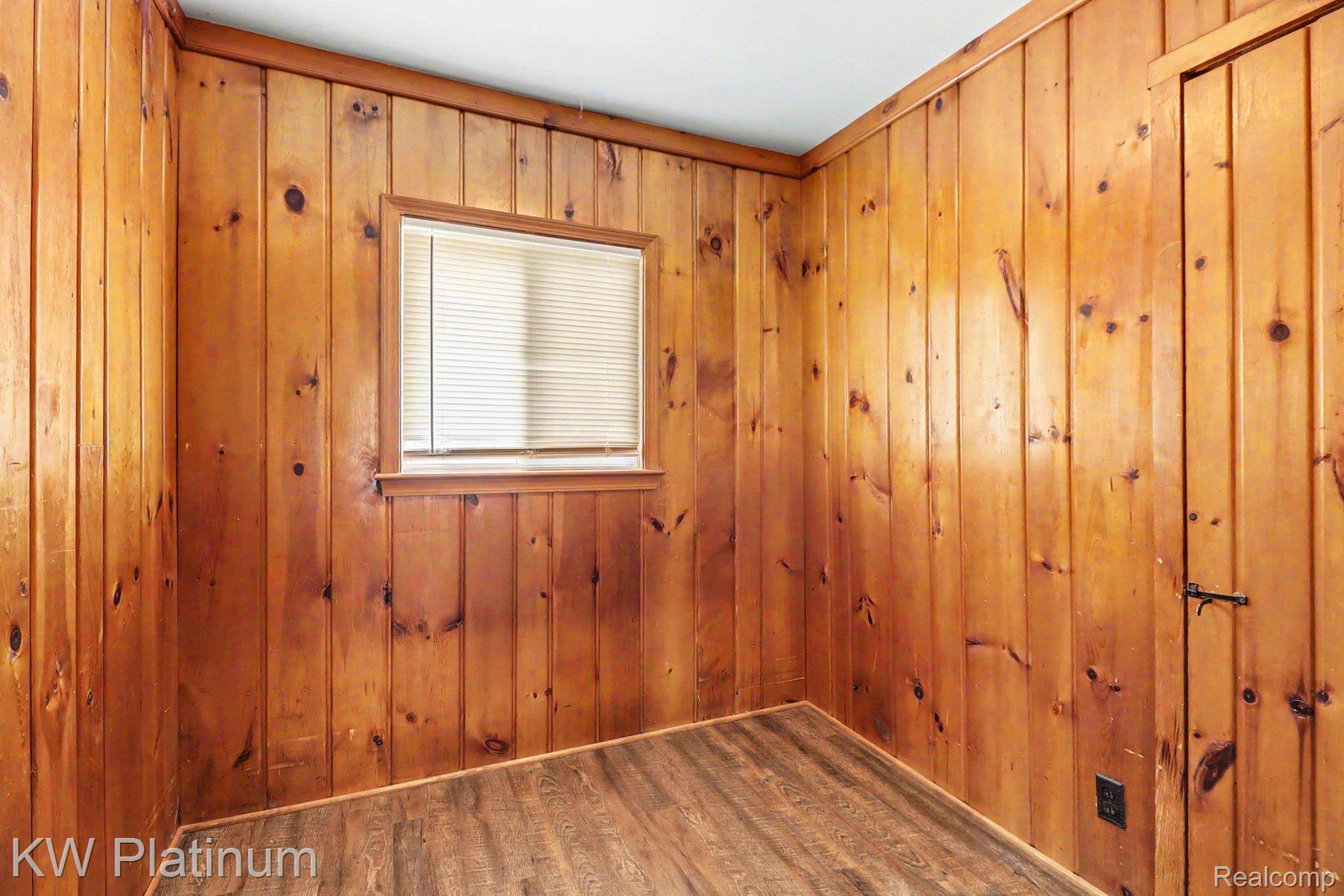7455 N Woodland Road Property Photo 20