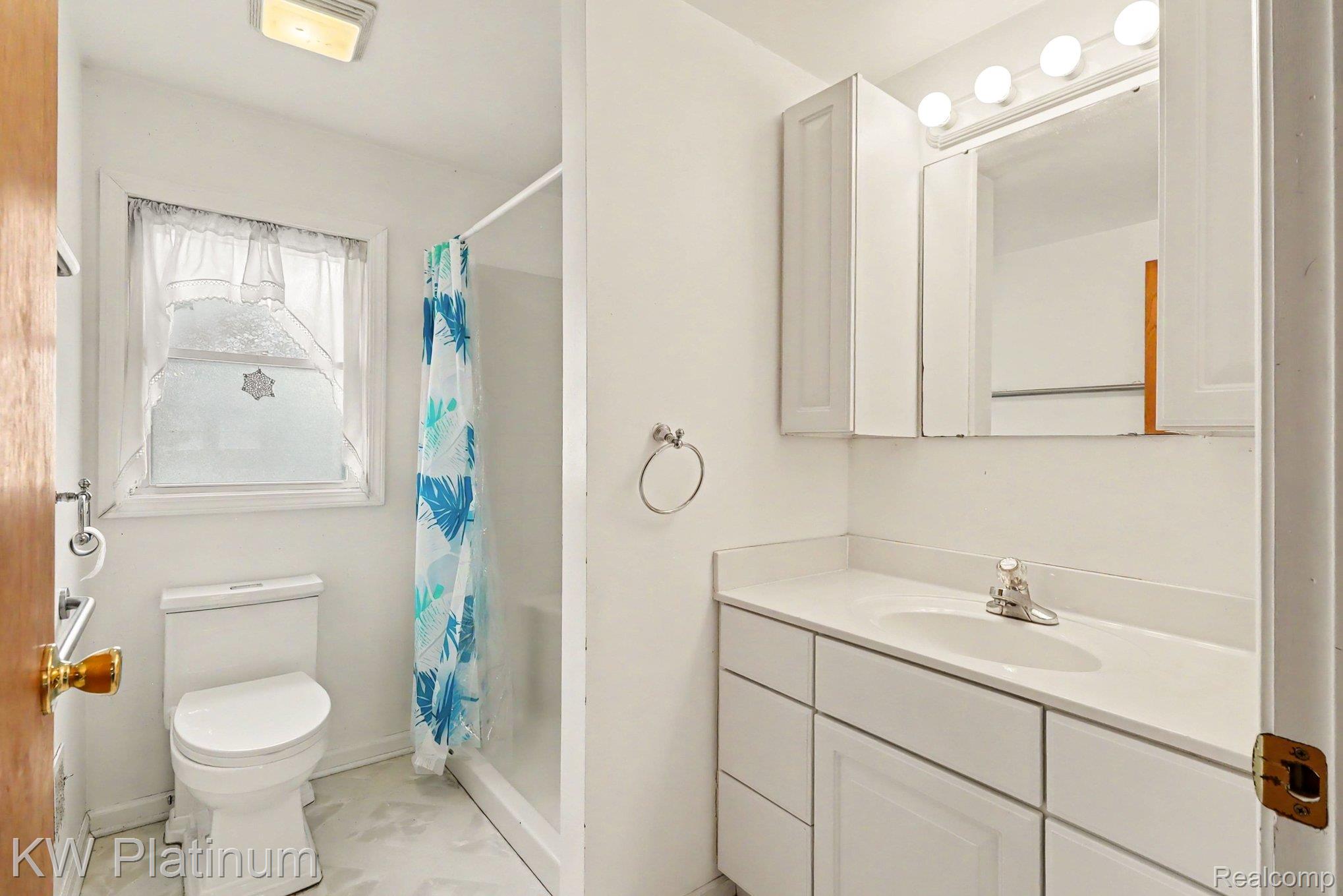 7455 N Woodland Road Property Photo 22