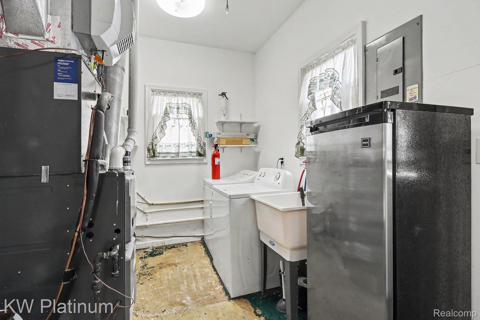 7455 N Woodland Road Property Photo 23