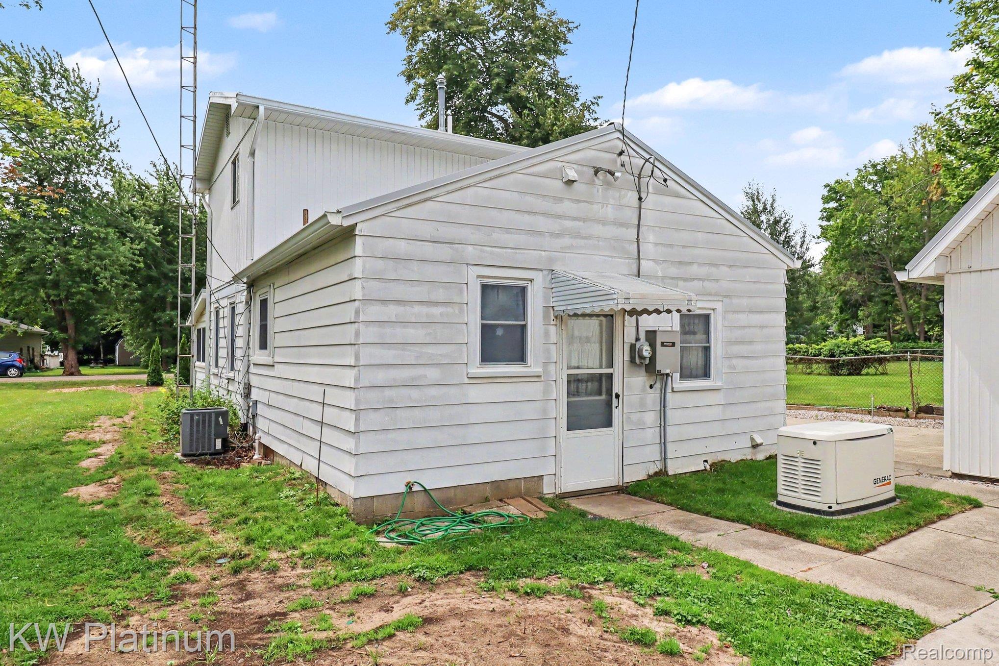 7455 N Woodland Road Property Photo 26