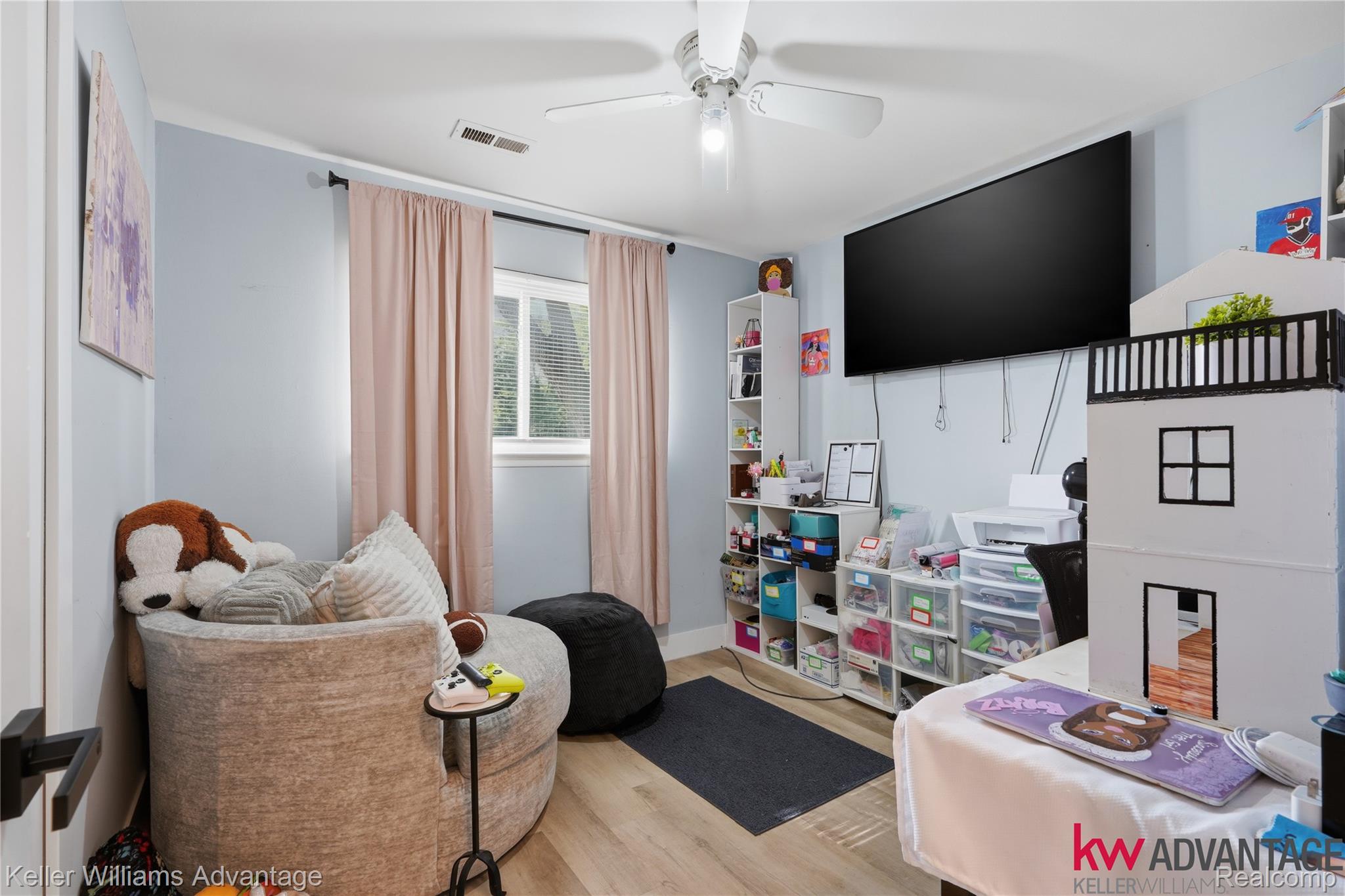 18450 Kinloch Property Photo 14