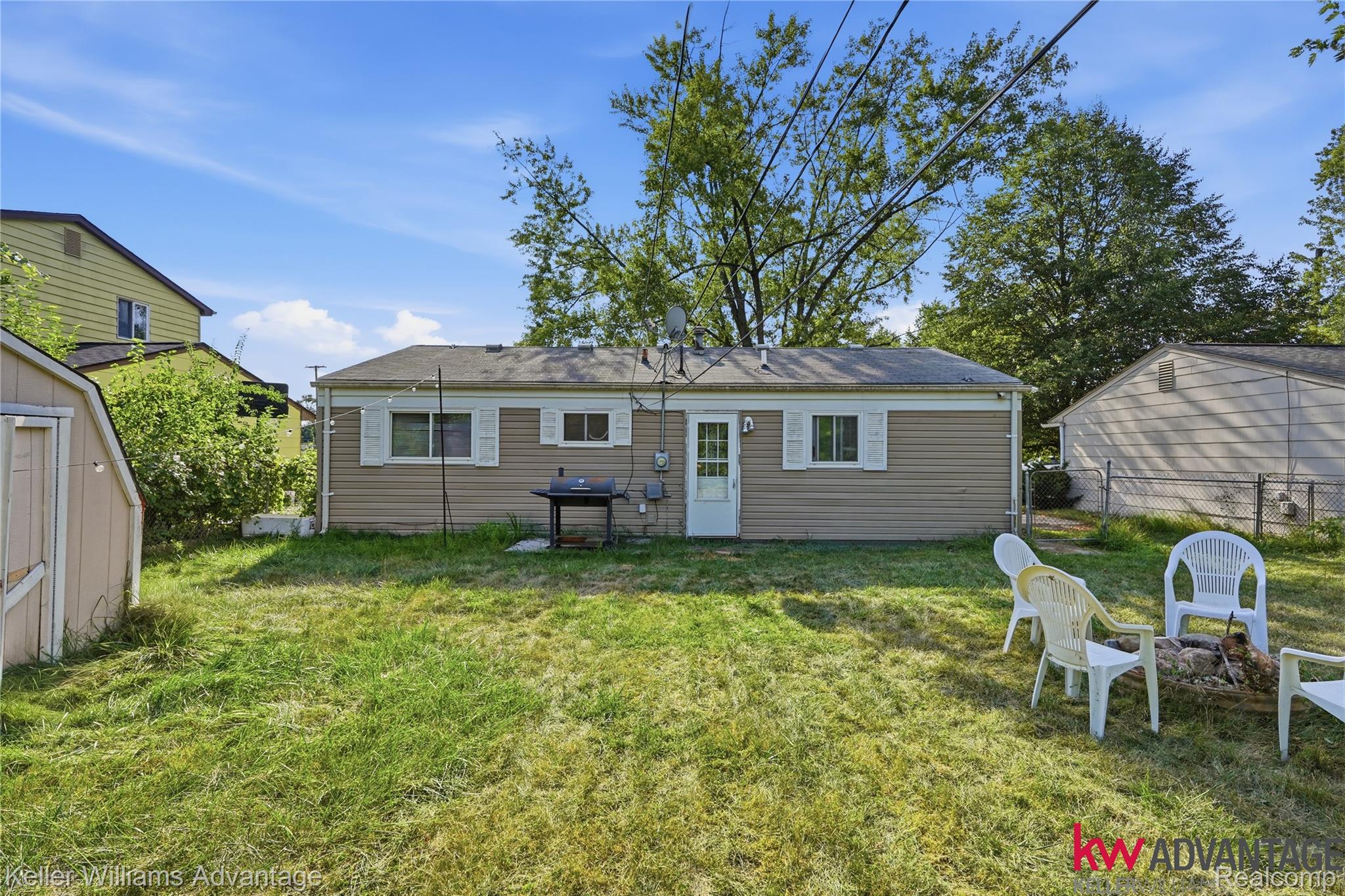 18450 Kinloch Property Photo 20