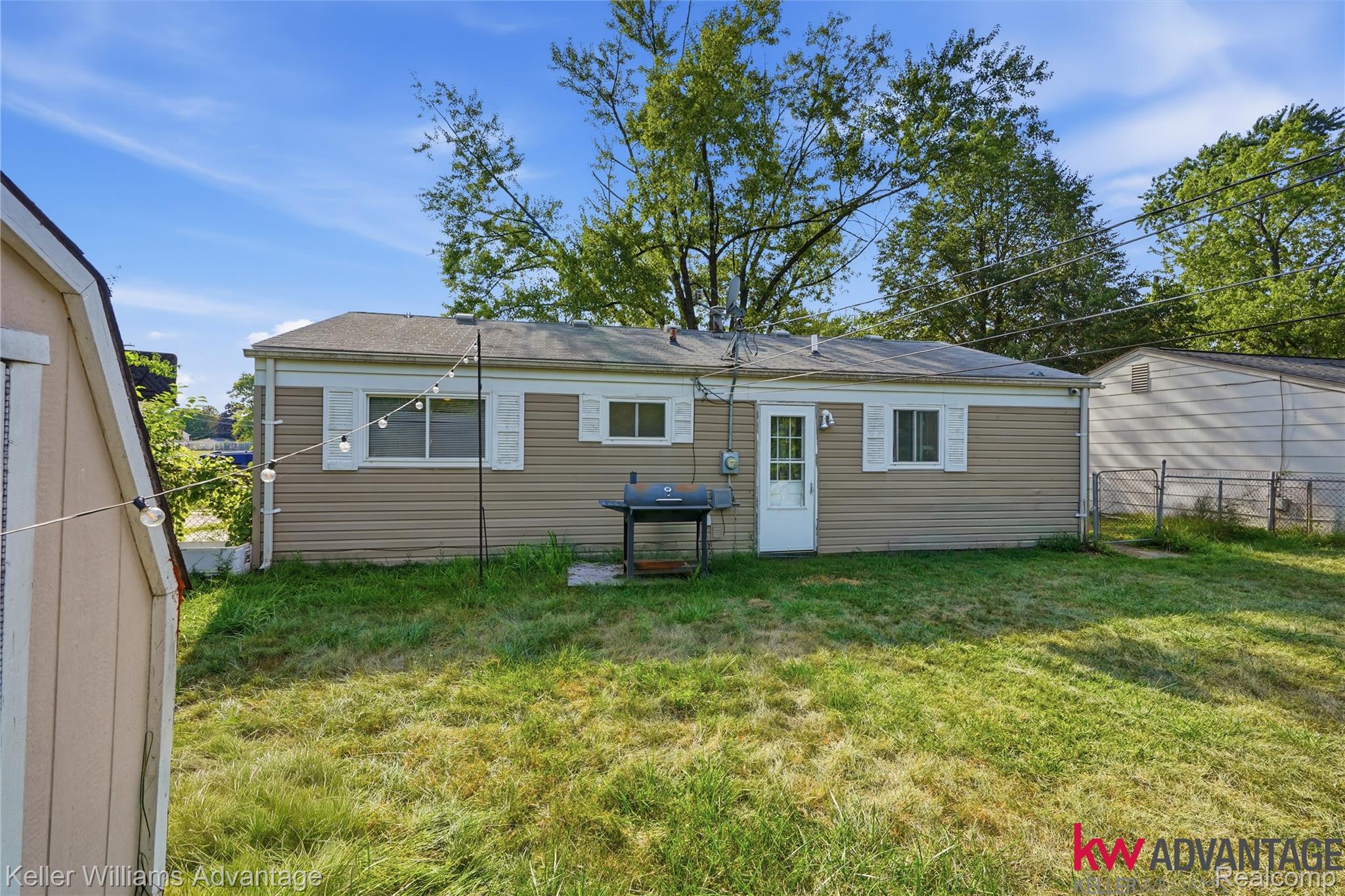 18450 Kinloch Property Photo 21