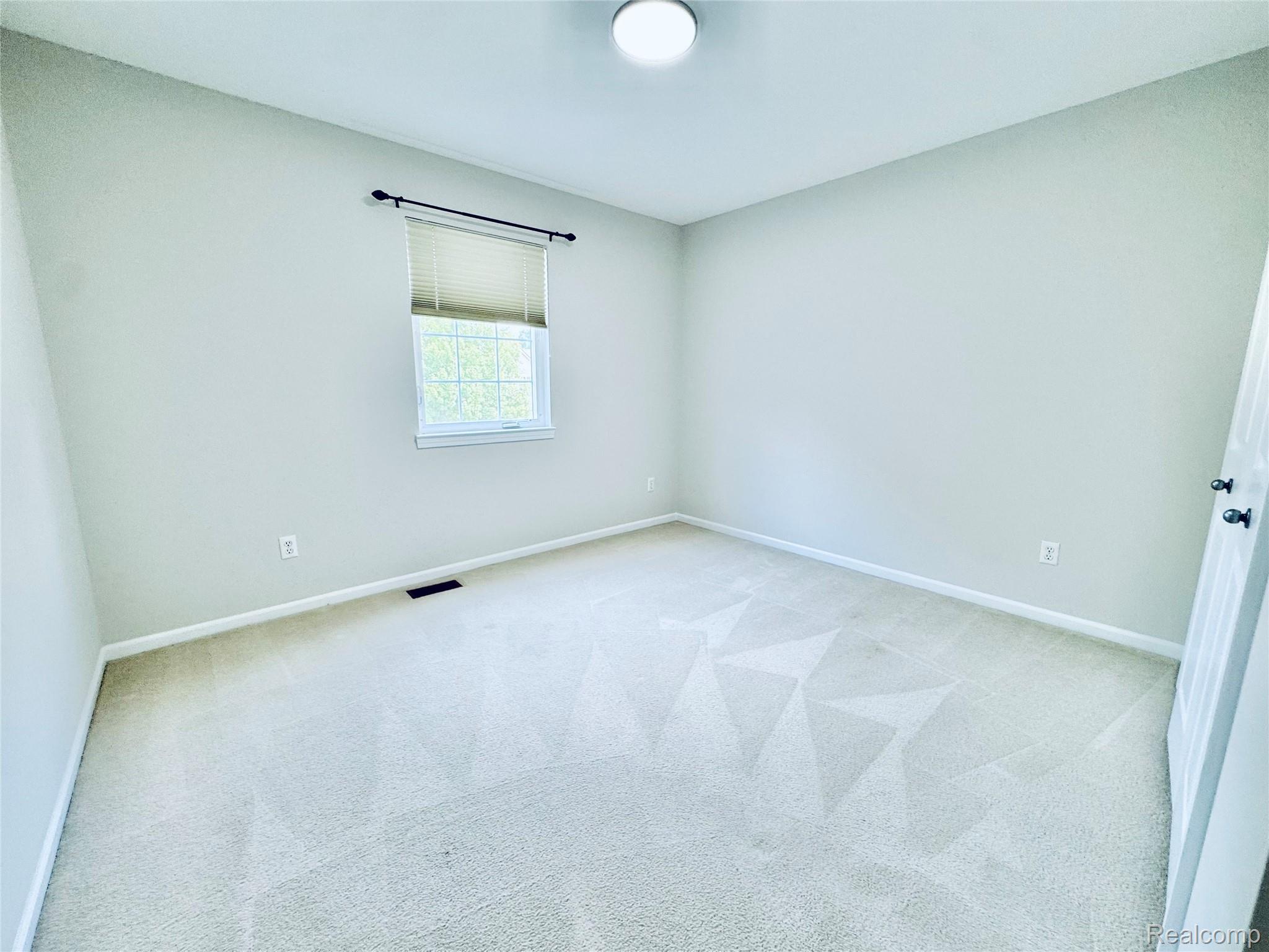 8055 Springdale Drive Property Photo 19