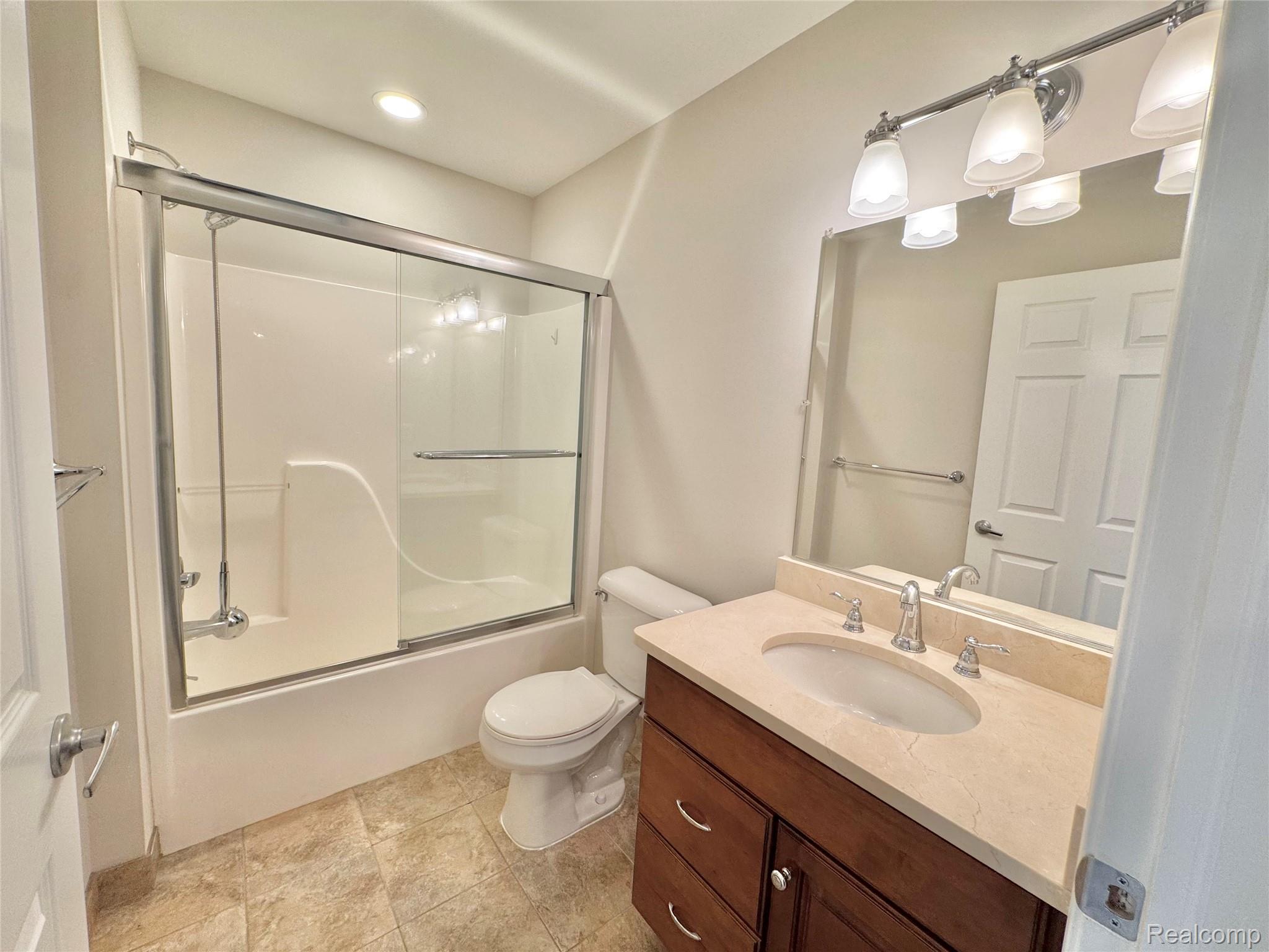 8055 Springdale Drive Property Photo 20