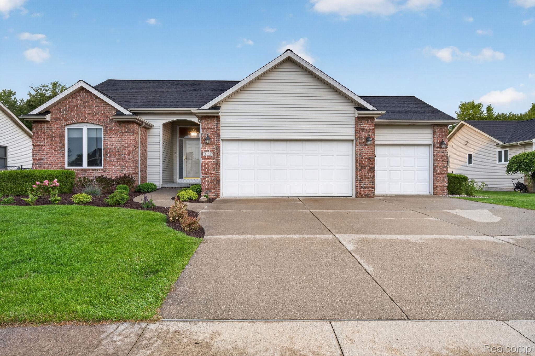 7168 Parkridge Parkway