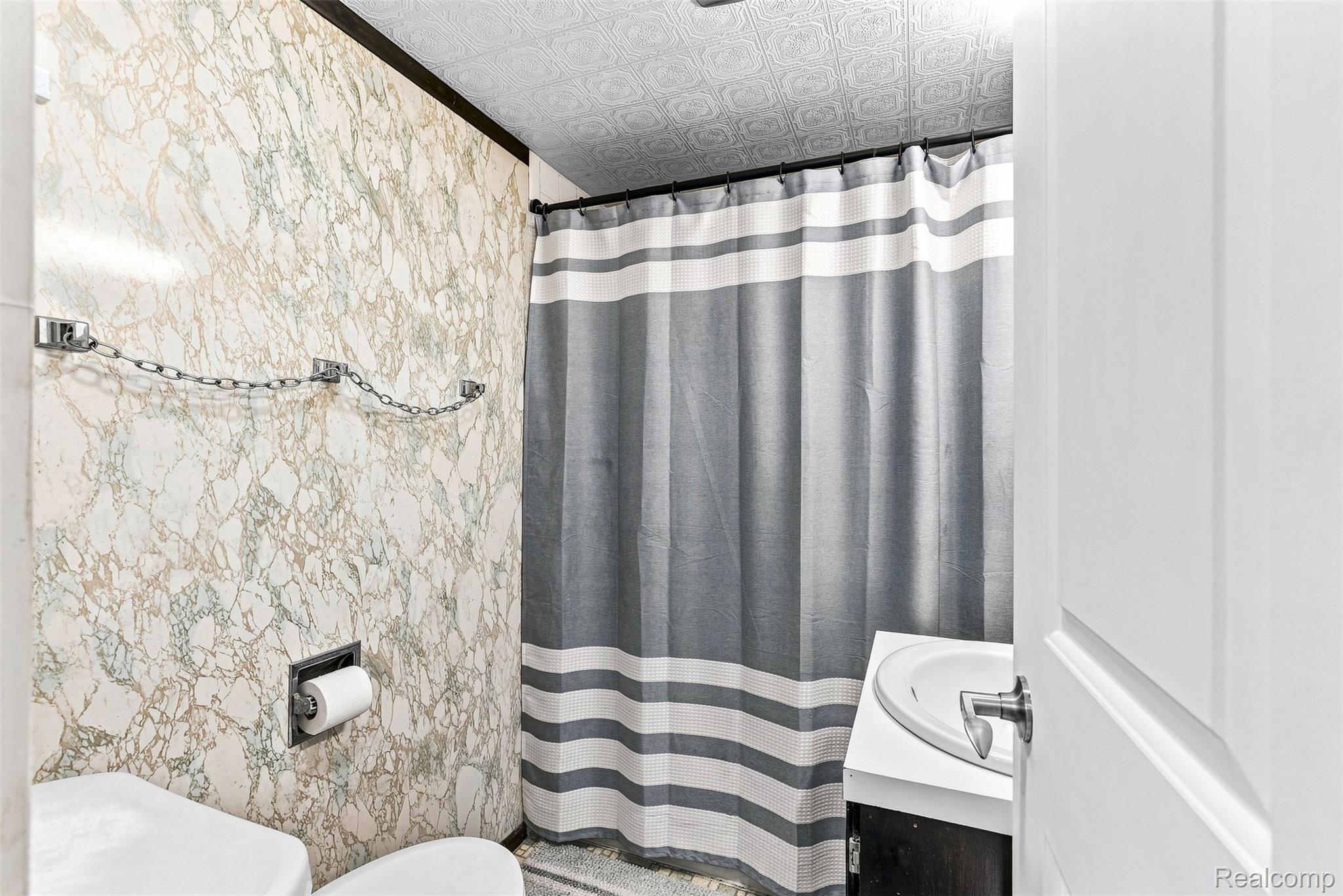 2083 Dutcher Street Property Photo 16