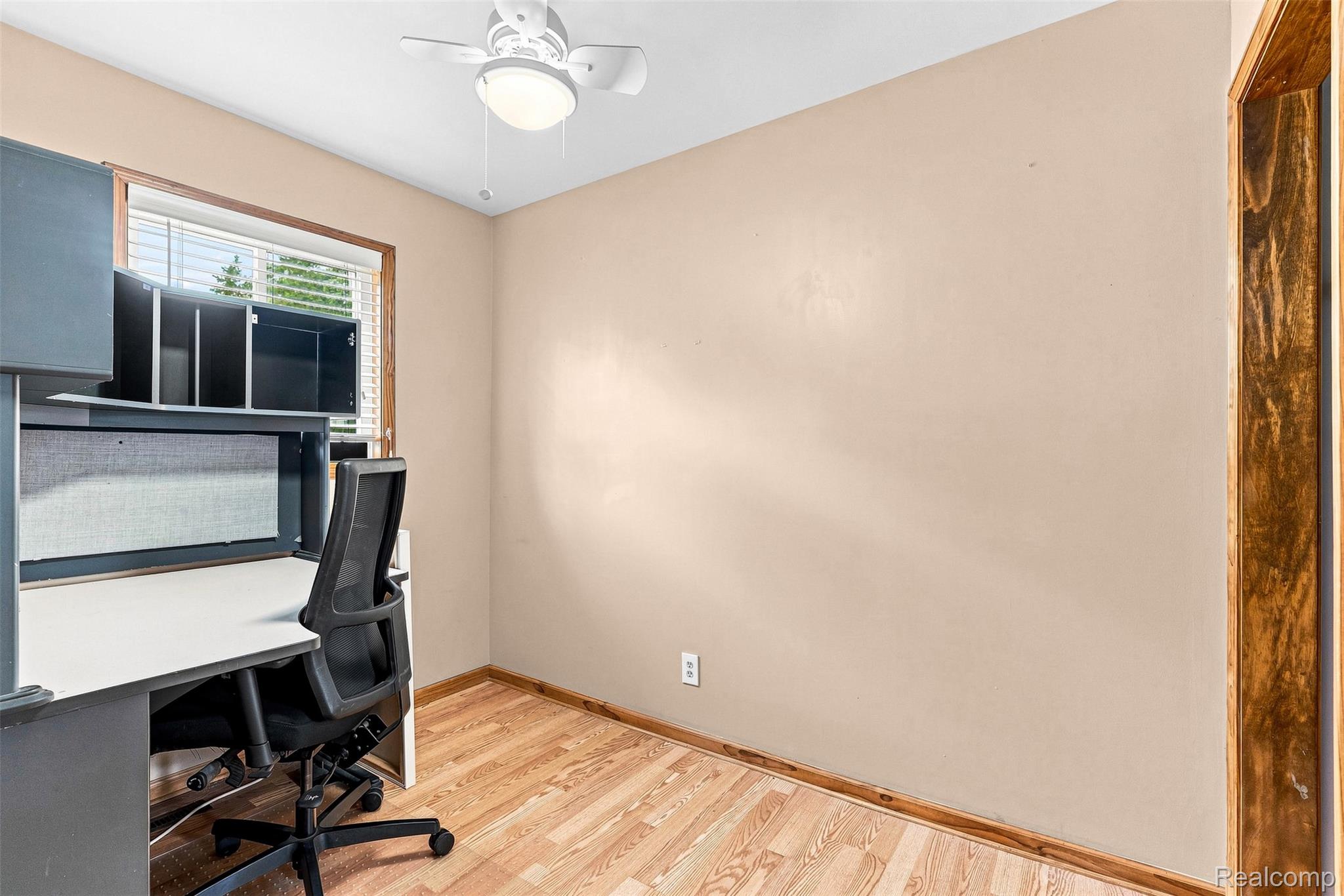 2083 Dutcher Street Property Photo 17