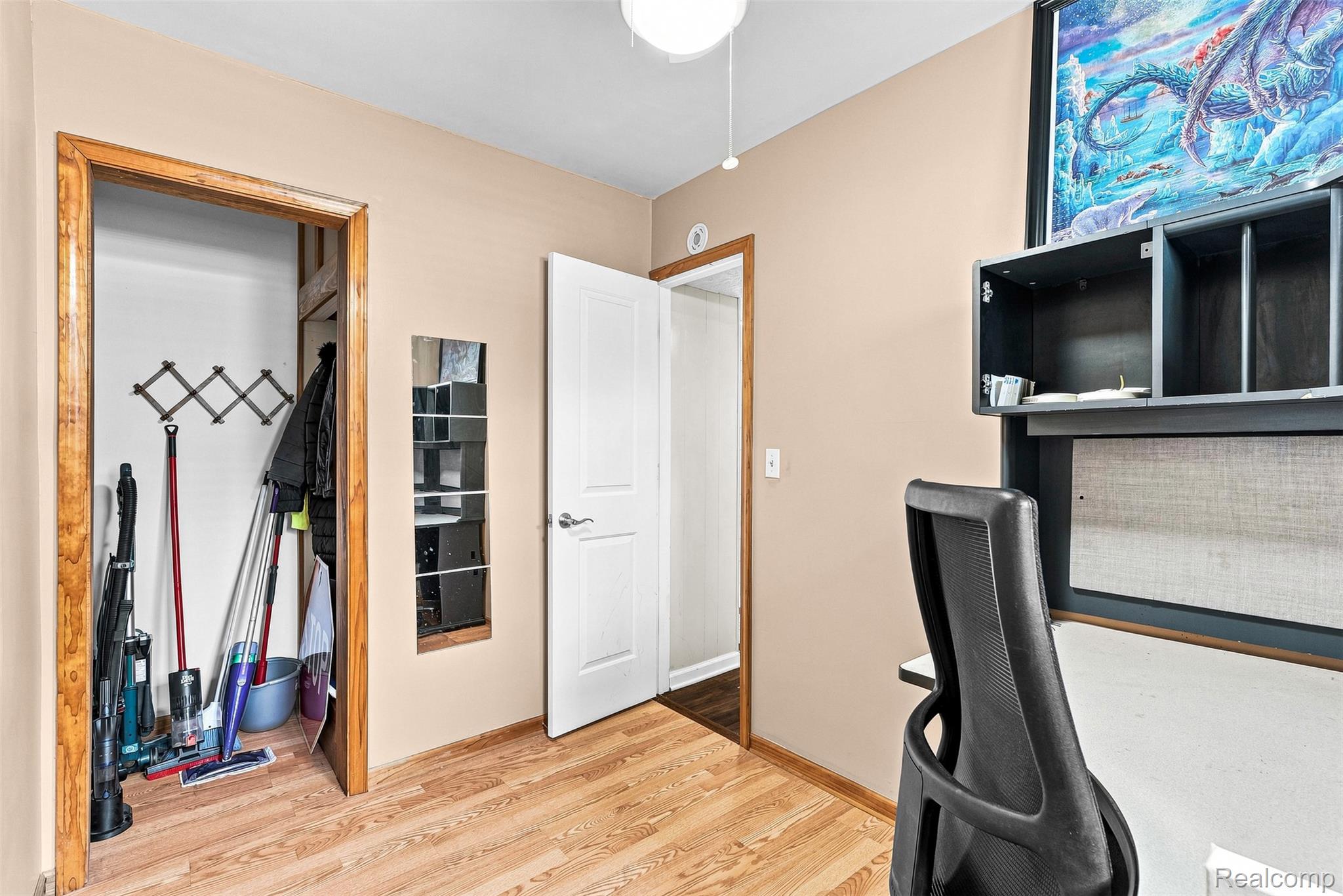2083 Dutcher Street Property Photo 18
