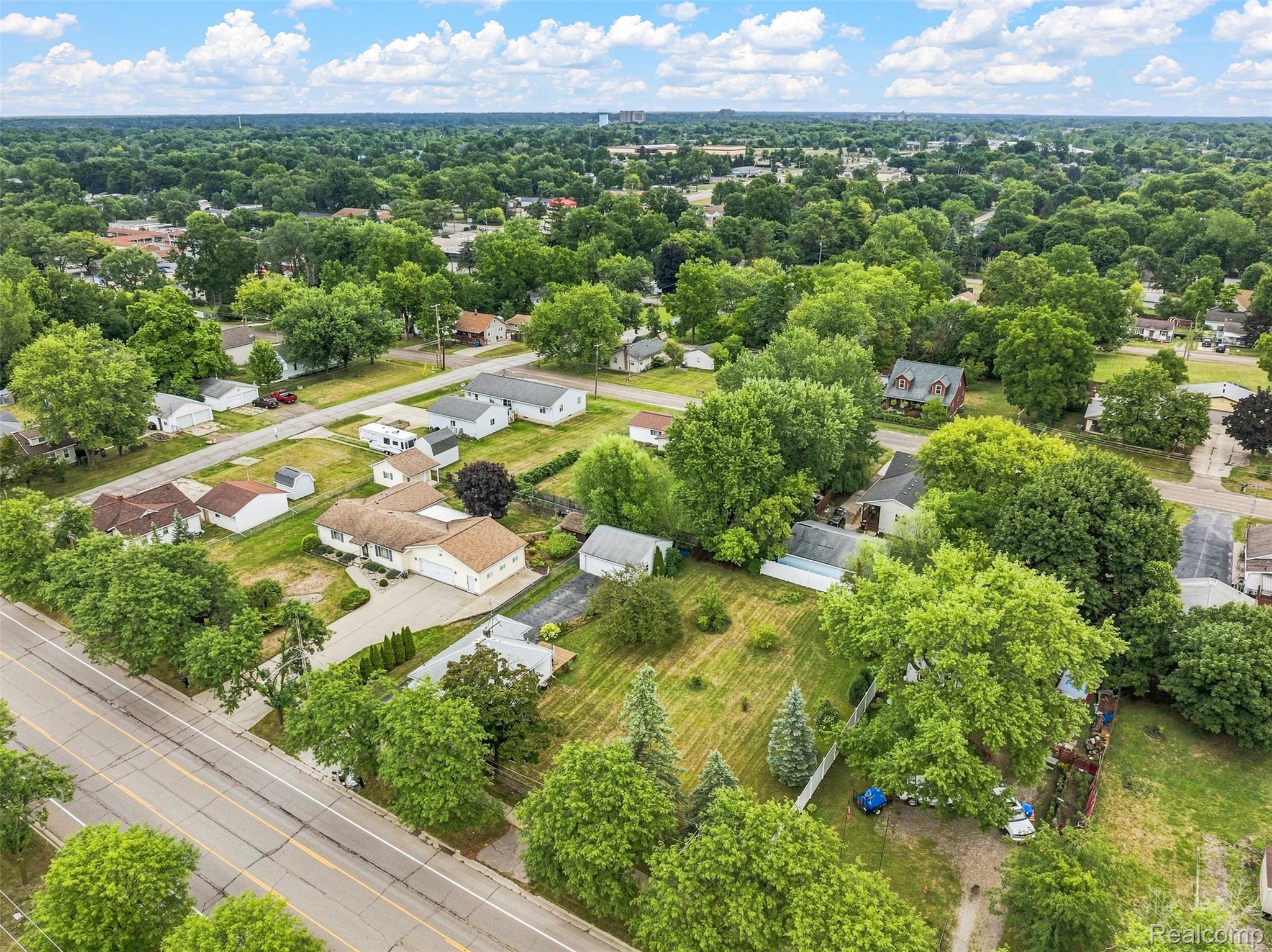 2083 Dutcher Street Property Photo 27