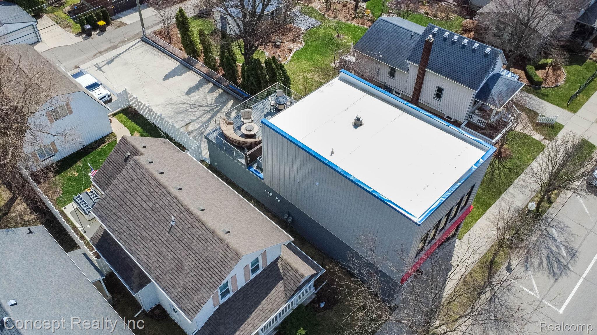 2935 W Jefferson Avenue Property Photo 52