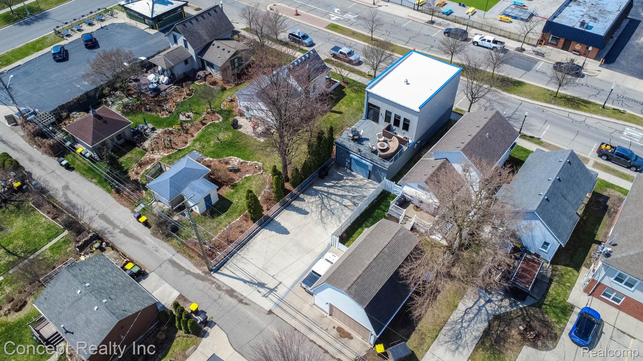 2935 W Jefferson Avenue Property Photo 54