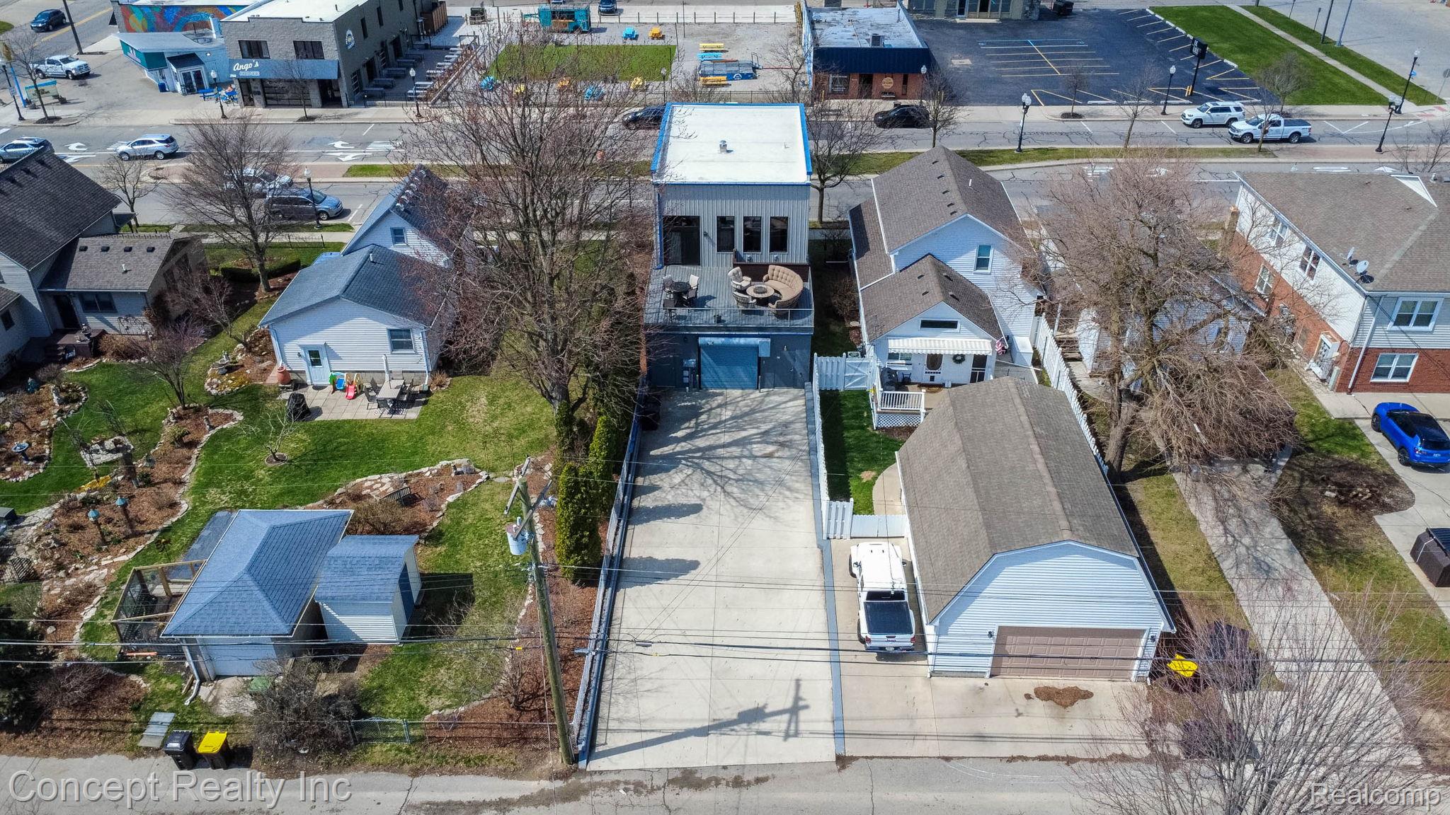 2935 W Jefferson Avenue Property Photo 57