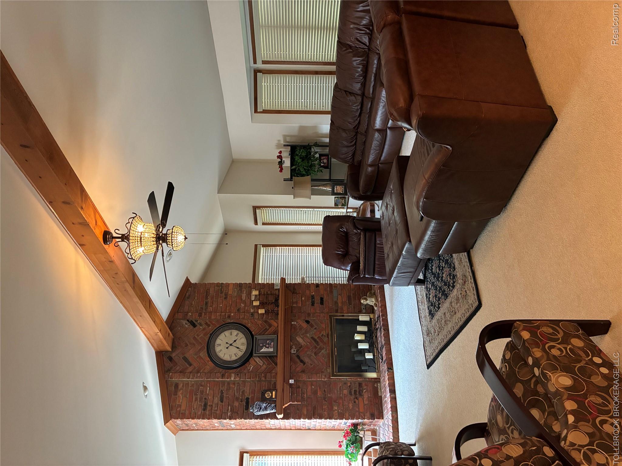 6187 Country Ridge Drive Property Photo 11