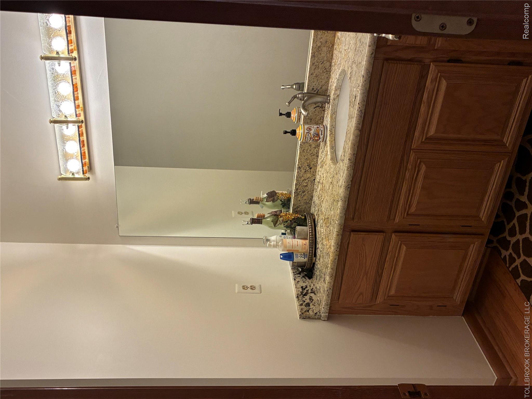 6187 Country Ridge Drive Property Photo 15