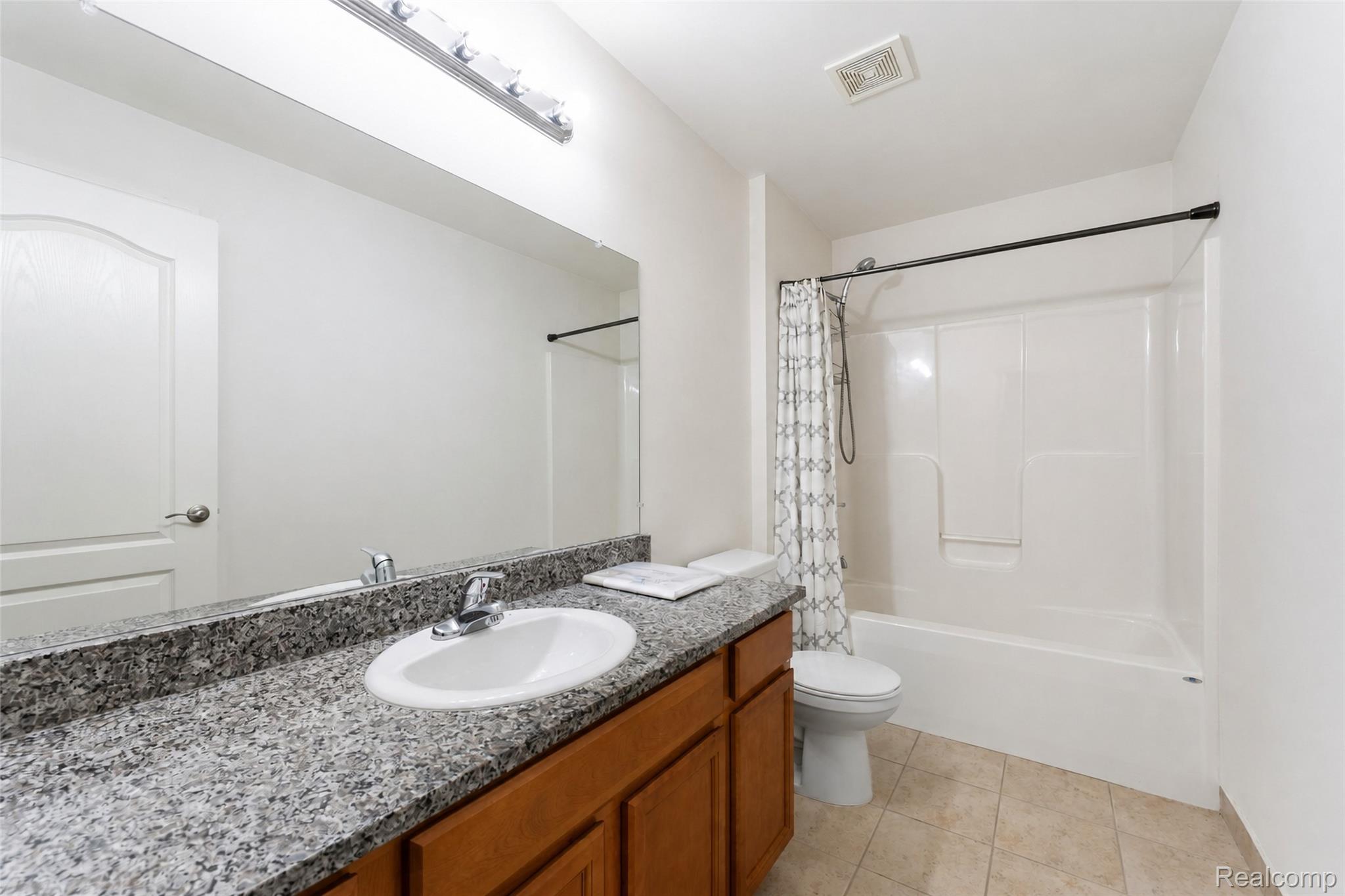 446 Cherry Stone Drive Property Photo 17