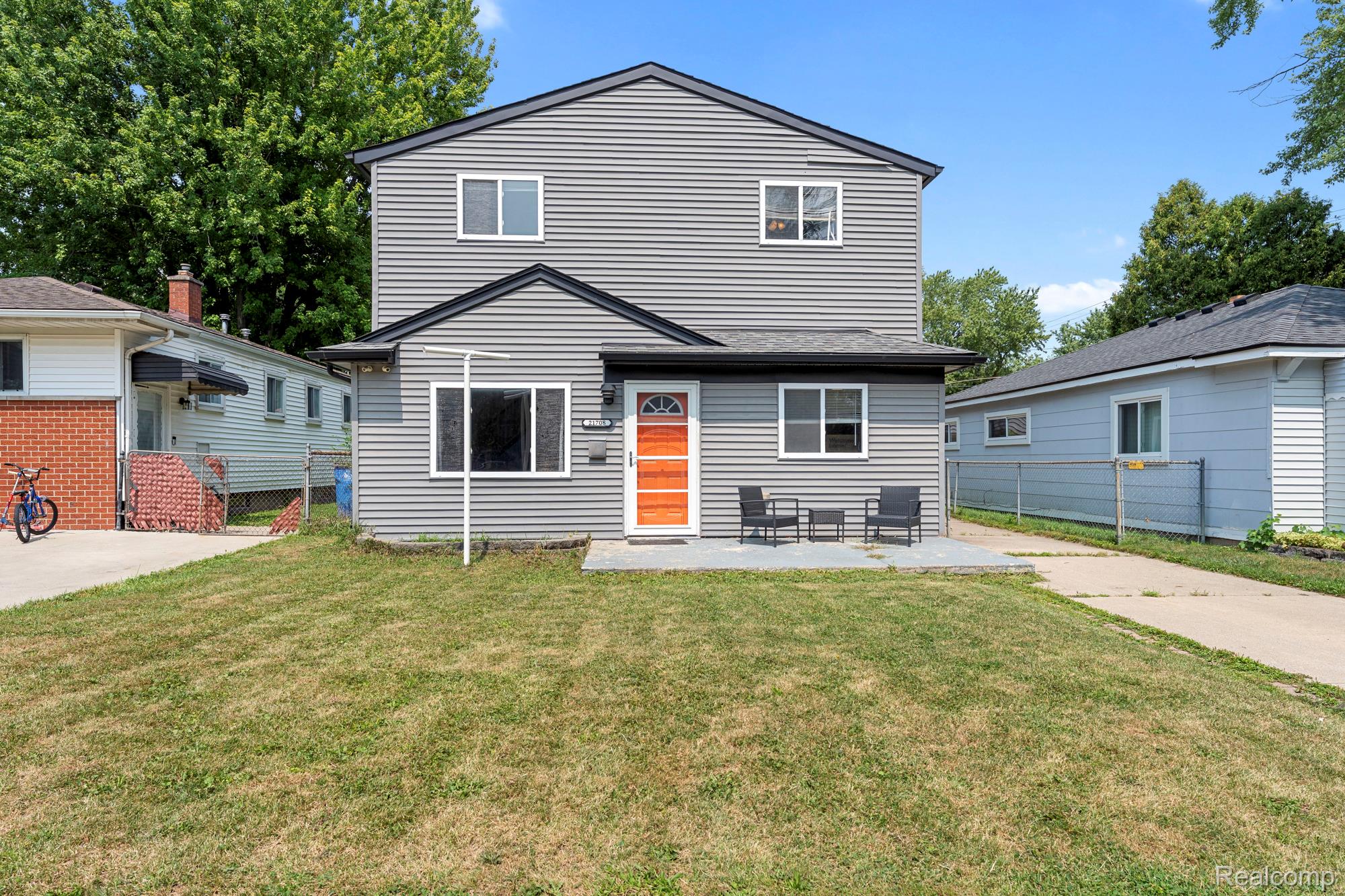 21708 Powers Avenue Property Photo 1