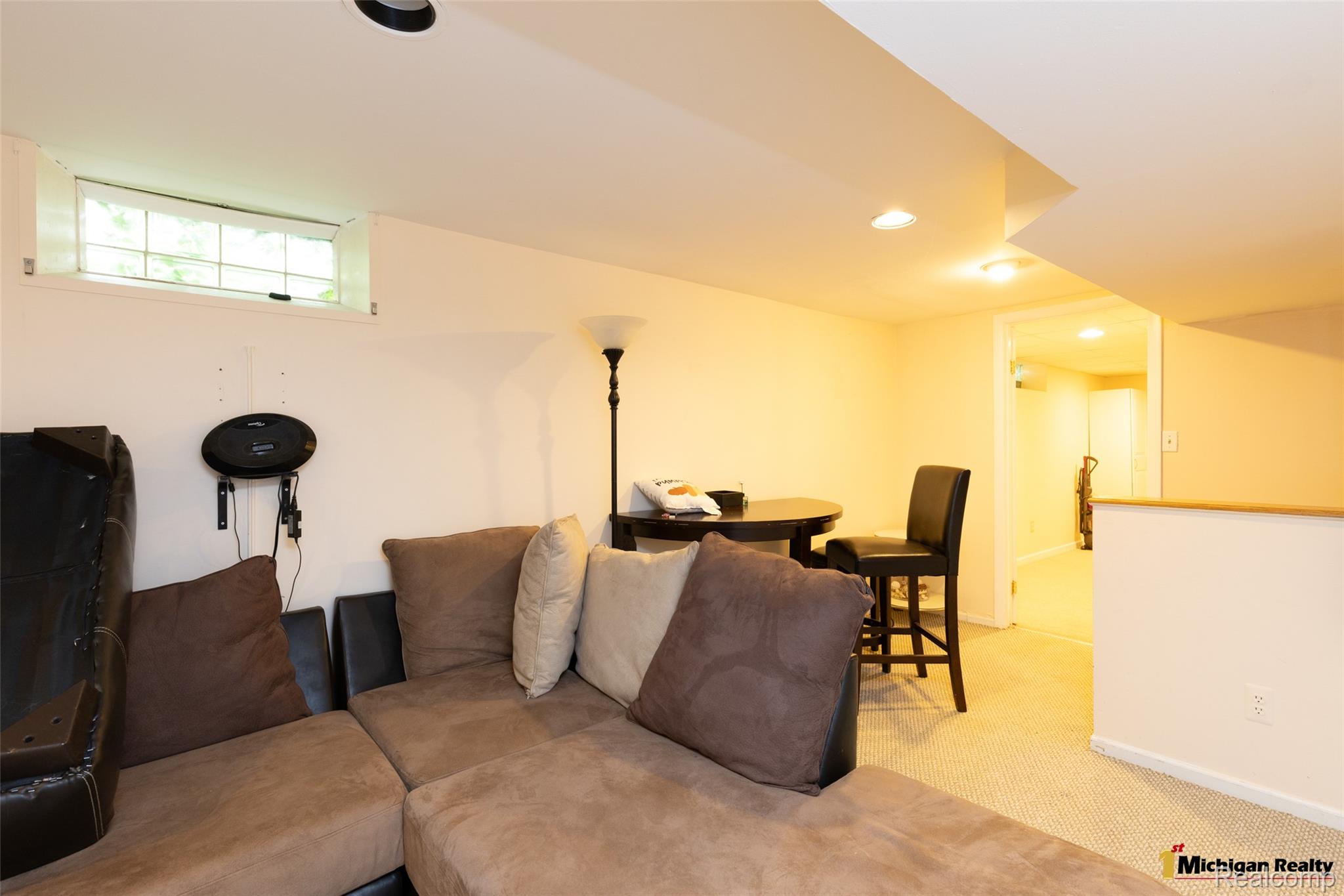 1564 Cole Street Property Photo 21