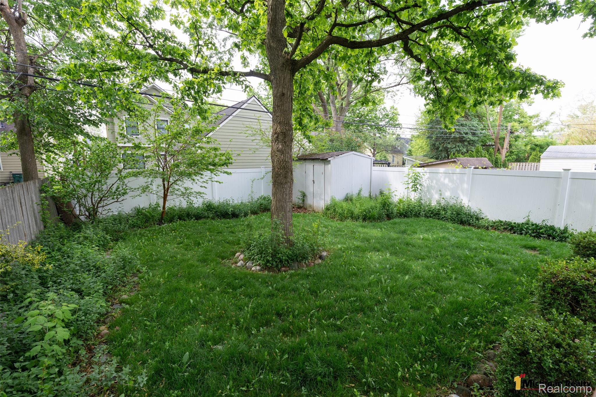 1564 Cole Street Property Photo 26
