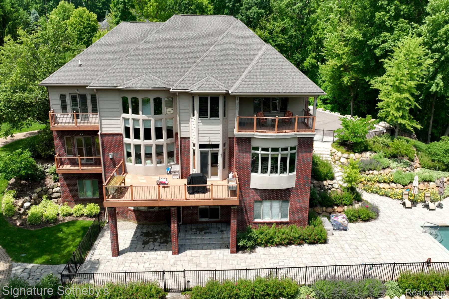 5001 Forest Valley Property Photo 11