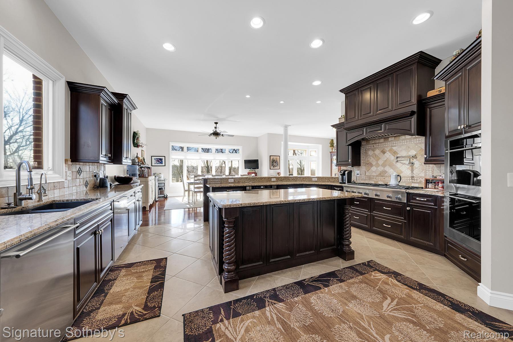 5001 Forest Valley Property Photo 29
