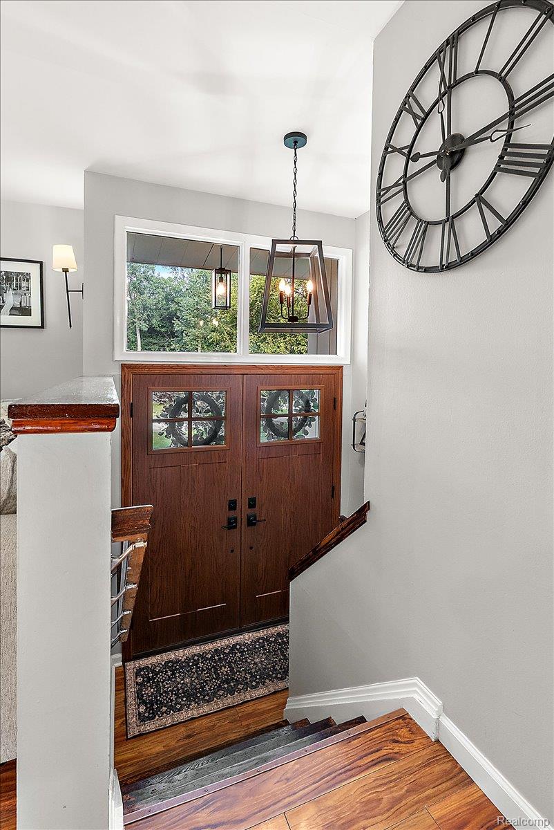 6023 Paramus Property Photo 8